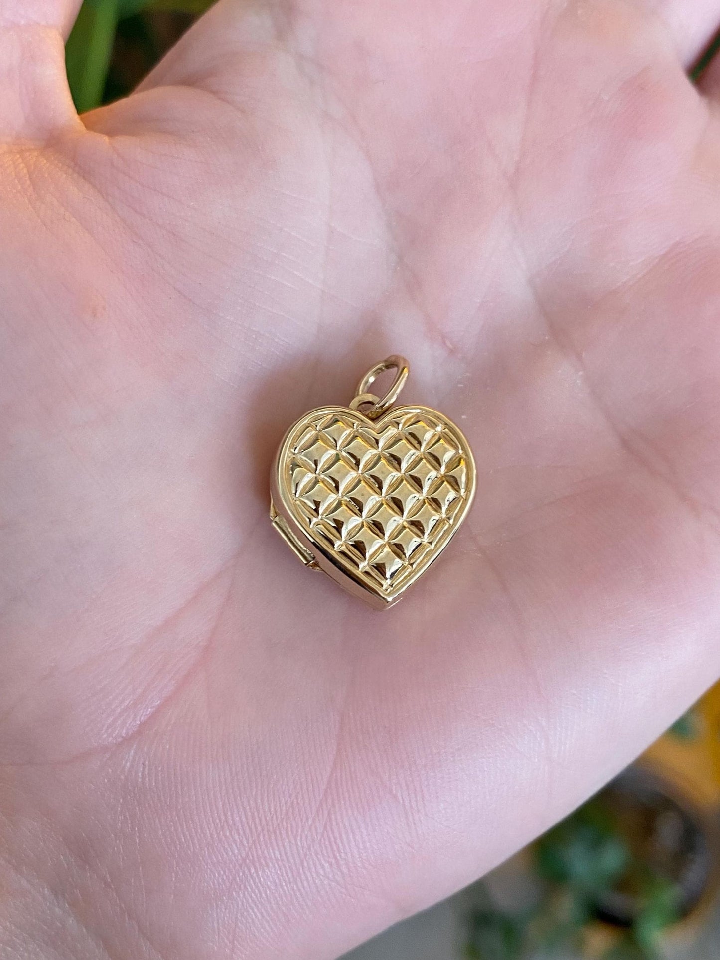 Vintage 14k Yellow Gold Quilted Heart Locket Charm