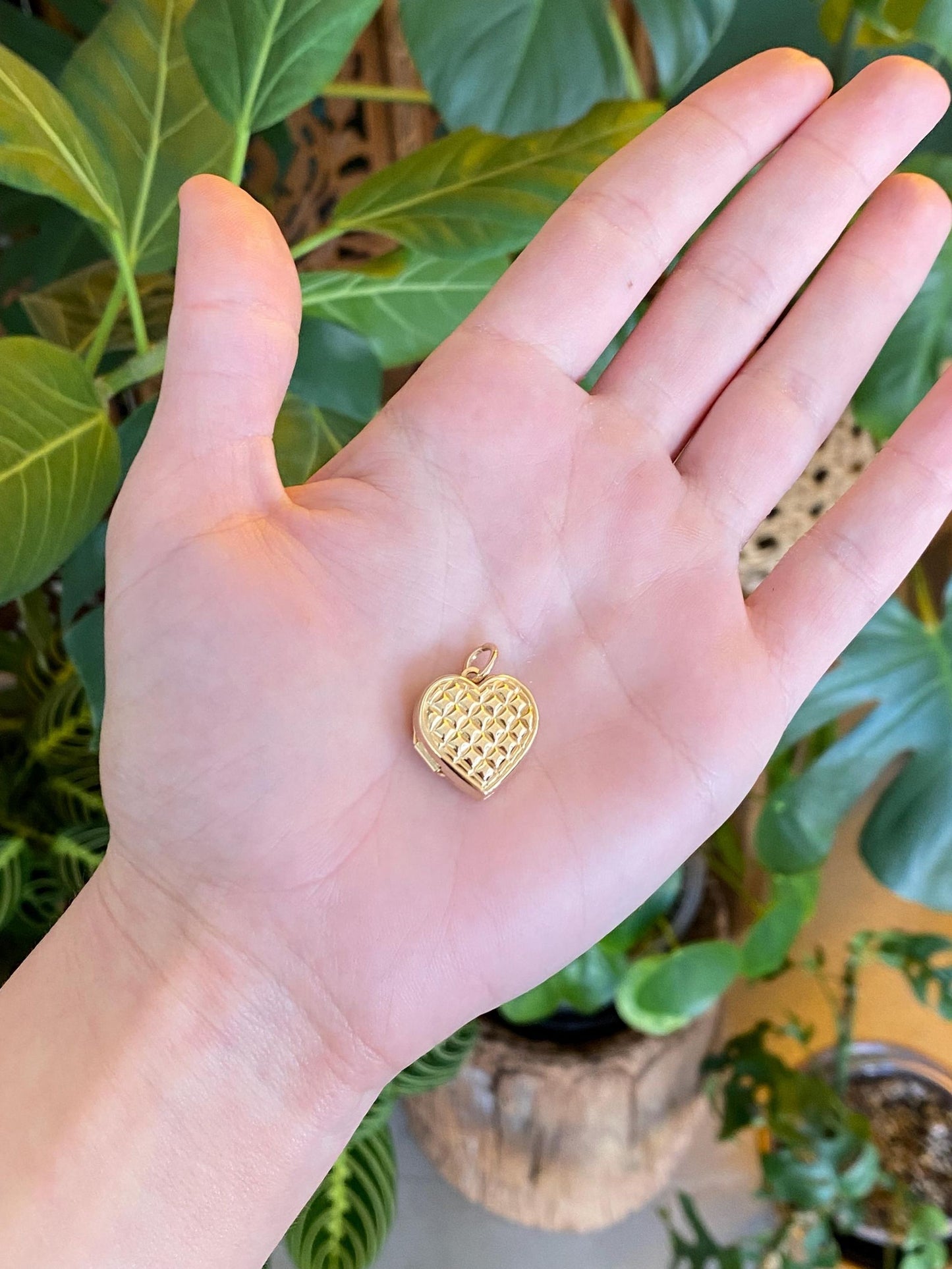 Vintage 14k Yellow Gold Quilted Heart Locket Charm