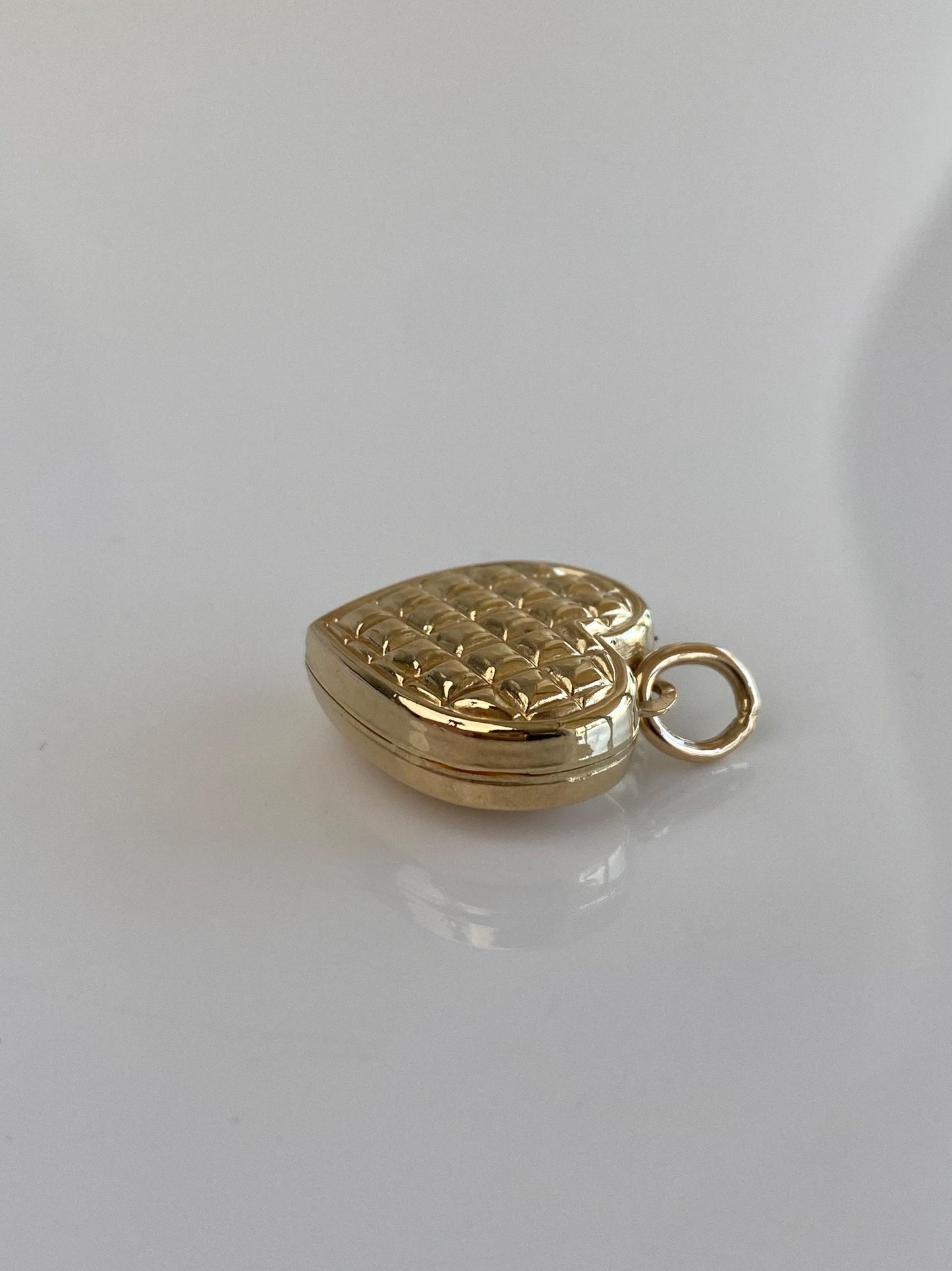 Vintage 14k Yellow Gold Quilted Heart Locket Charm