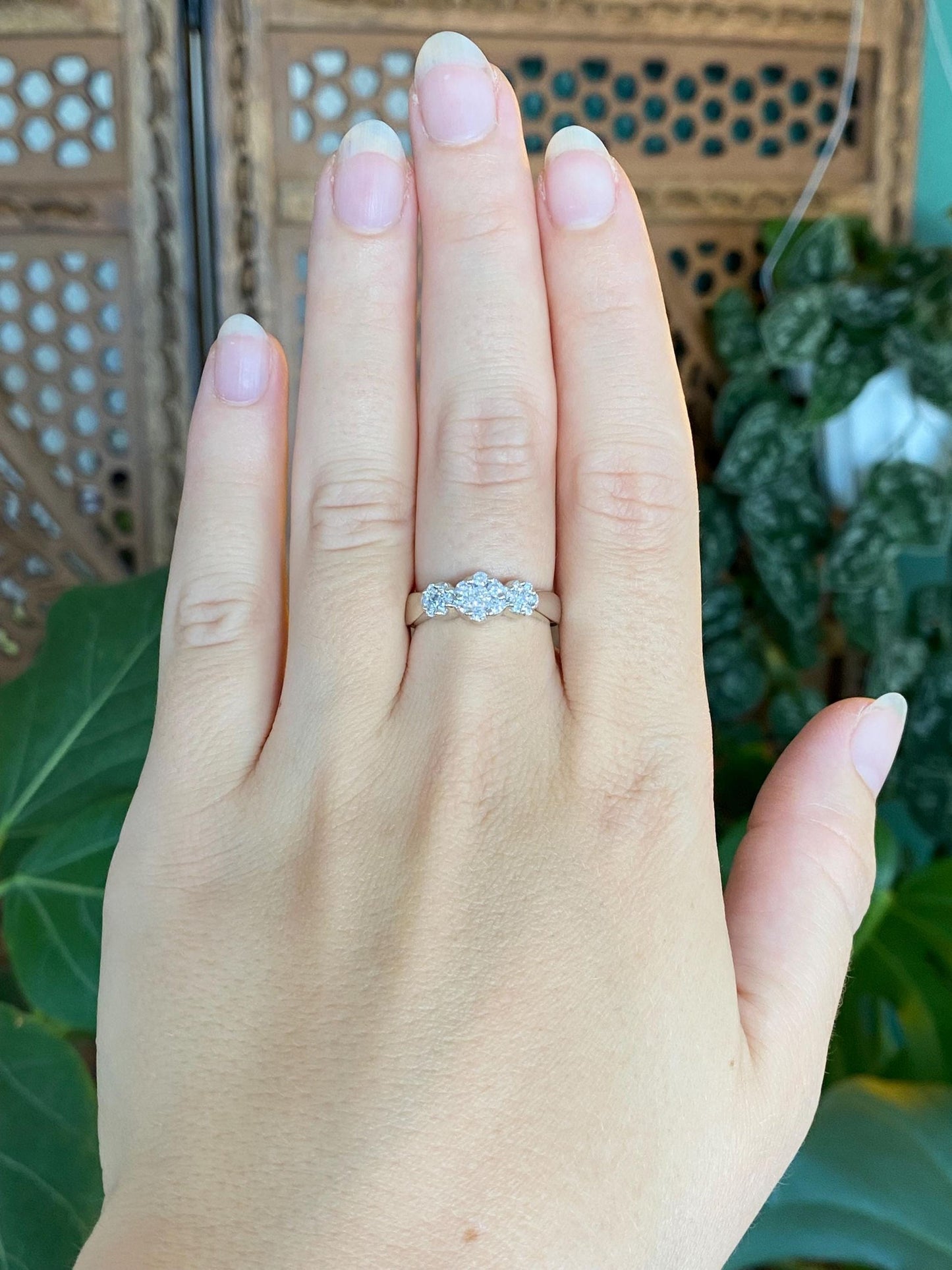 Vintage Solid 14k White Gold Diamond Cluster Flower Ring - Size 7
