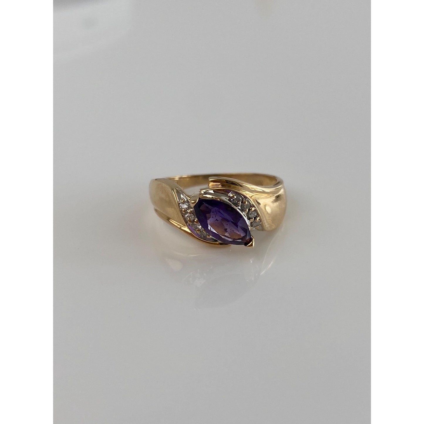 Vintage Solid 14k White & Yellow Gold Diamond Amethyst Ring - Size 7.5