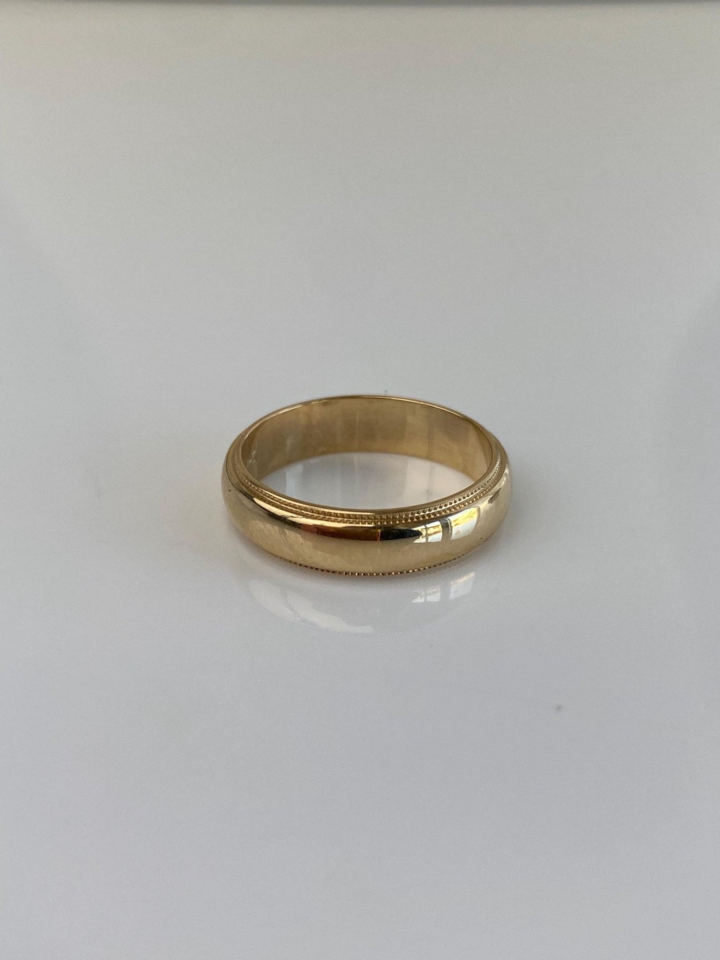 Vintage Solid 14k Yellow Gold Milgrain Ring Band - Size 7.25