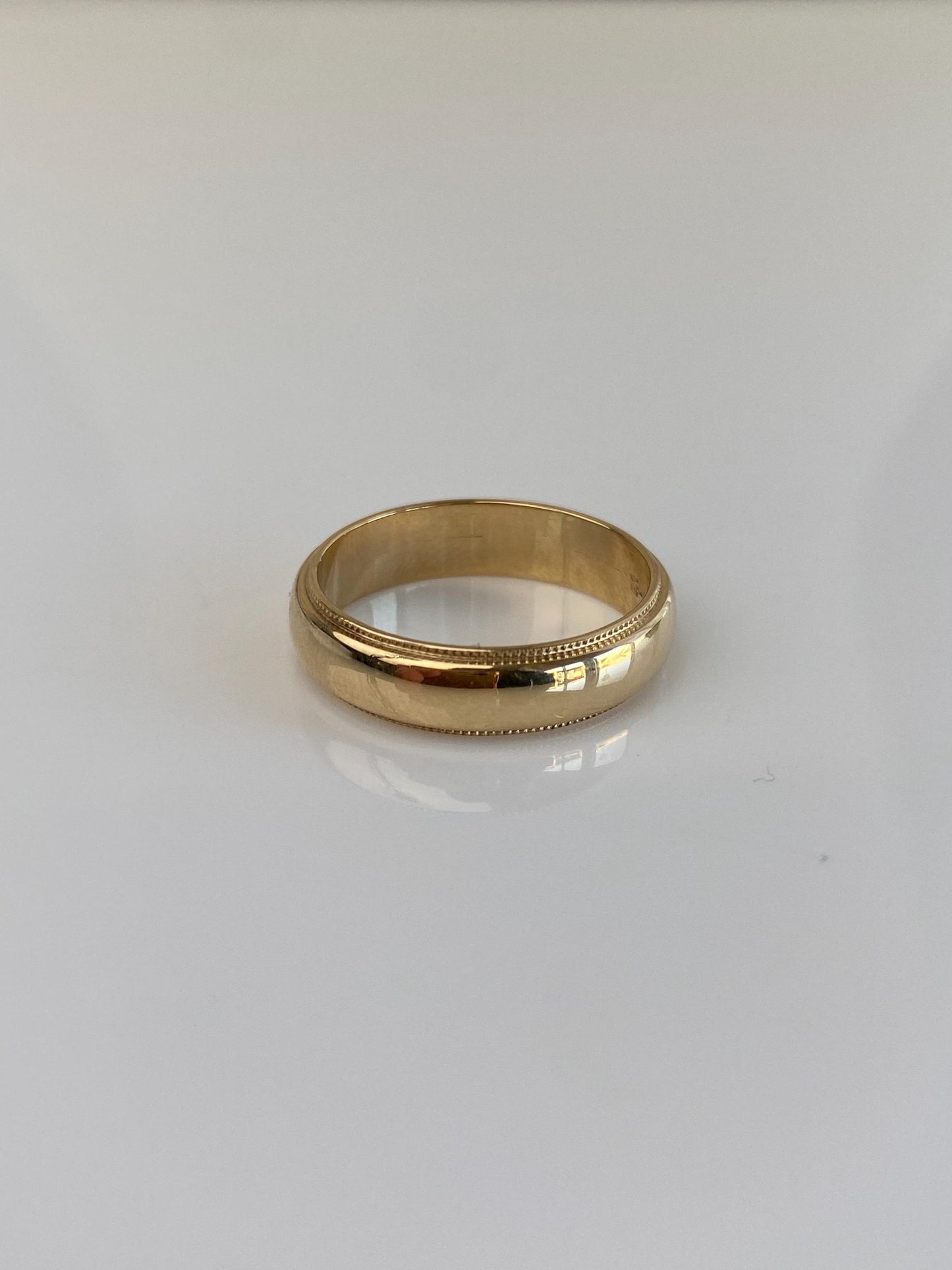 Vintage Solid 14k Yellow Gold Milgrain Ring Band - Size 7.25