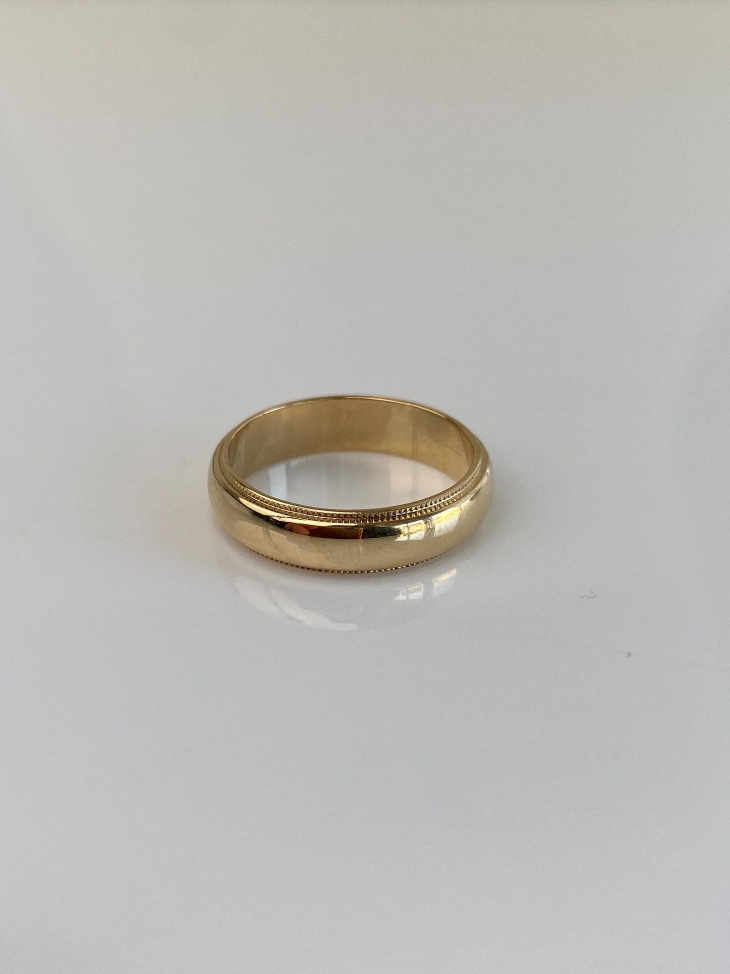 Vintage Solid 14k Yellow Gold Milgrain Ring Band - Size 7.25