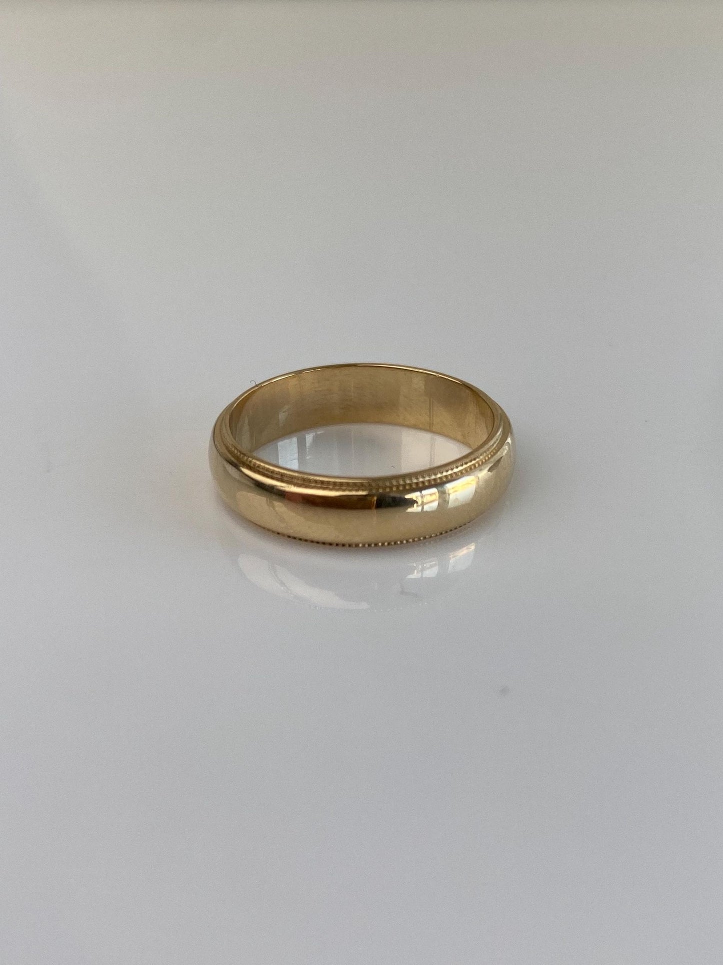 Vintage Solid 14k Yellow Gold Milgrain Ring Band - Size 7.25