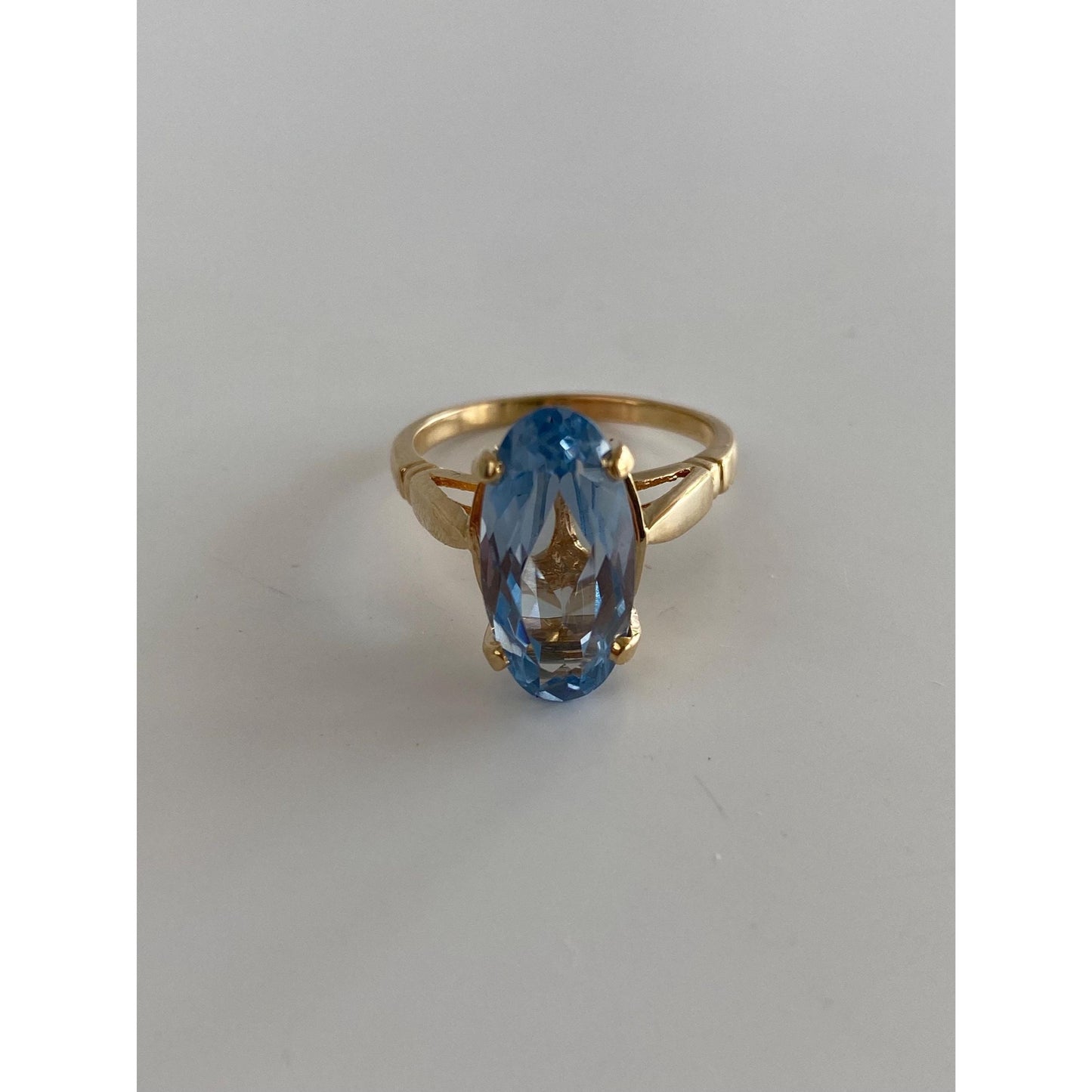 Vintage Solid 14k Yellow Gold Topaz Ring - Size 8