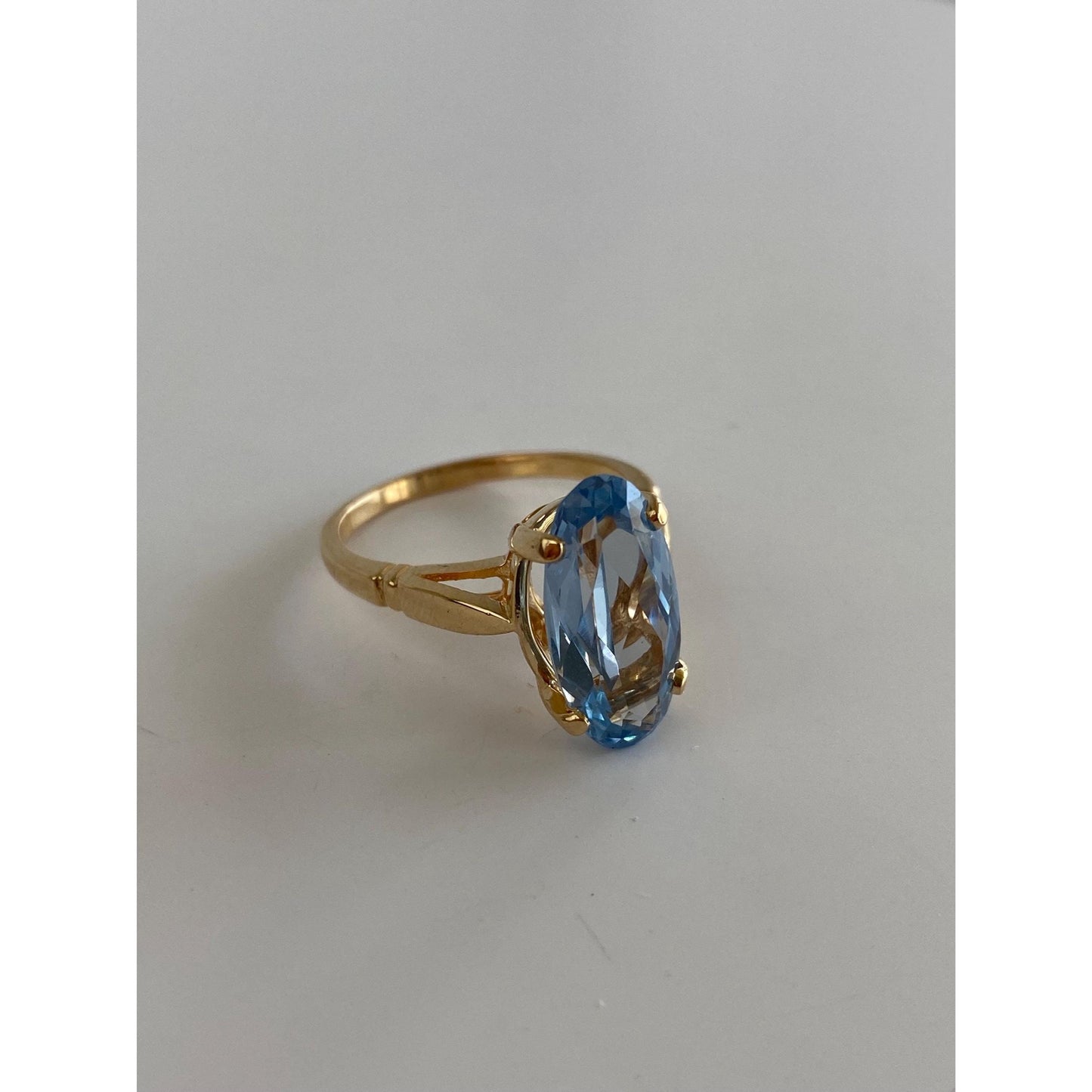 Vintage Solid 14k Yellow Gold Topaz Ring - Size 8