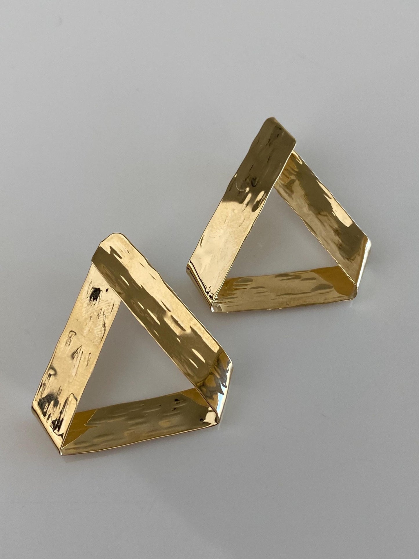 Vintage Solid 14k Yellow Gold Folded Triangle Stud Earrings