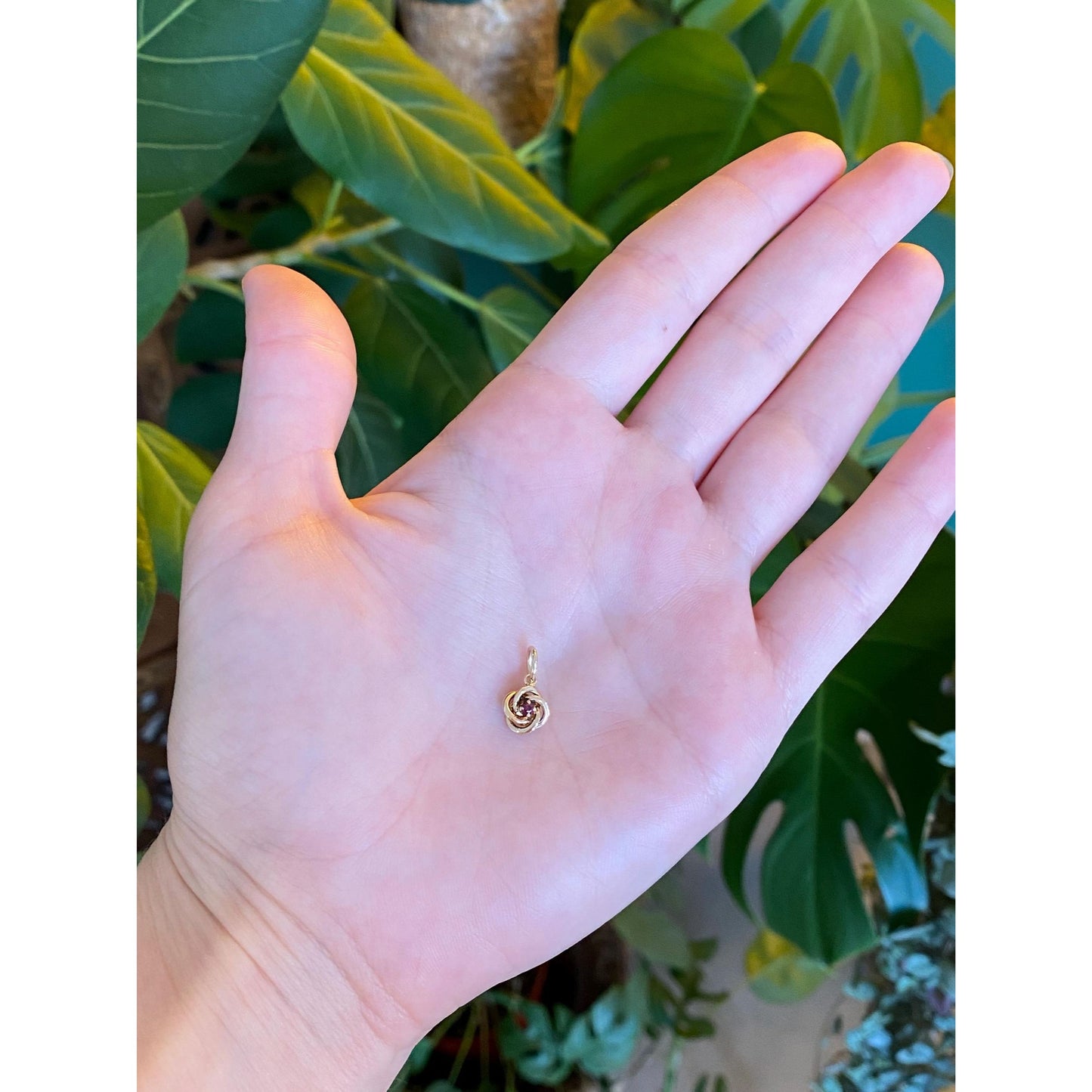 Vintage Solid 10k Yellow Gold Pink Spinel Knot Charm