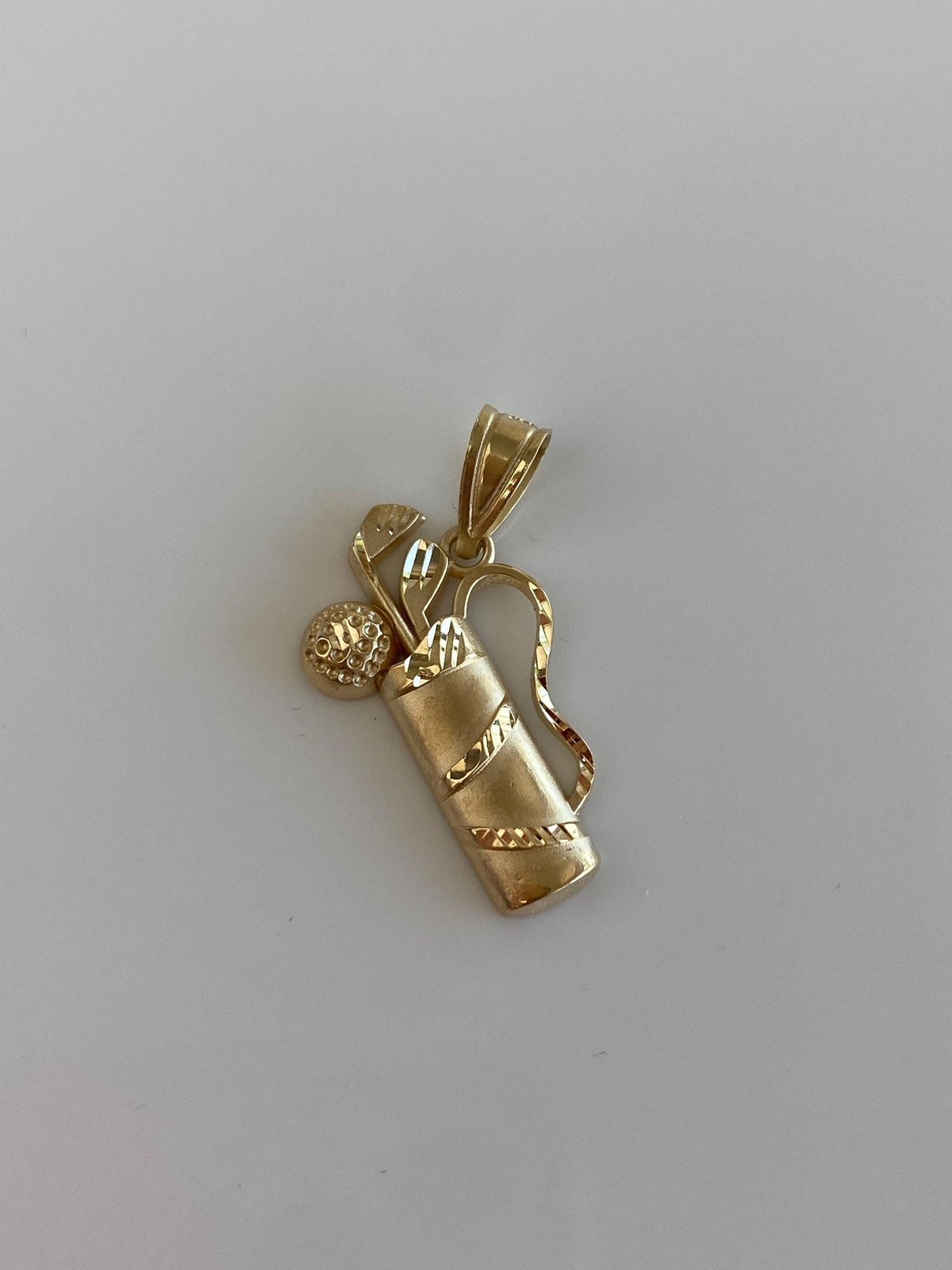 Vintage Solid 14k Yellow Gold Diamond Cut Golf Bag Charm