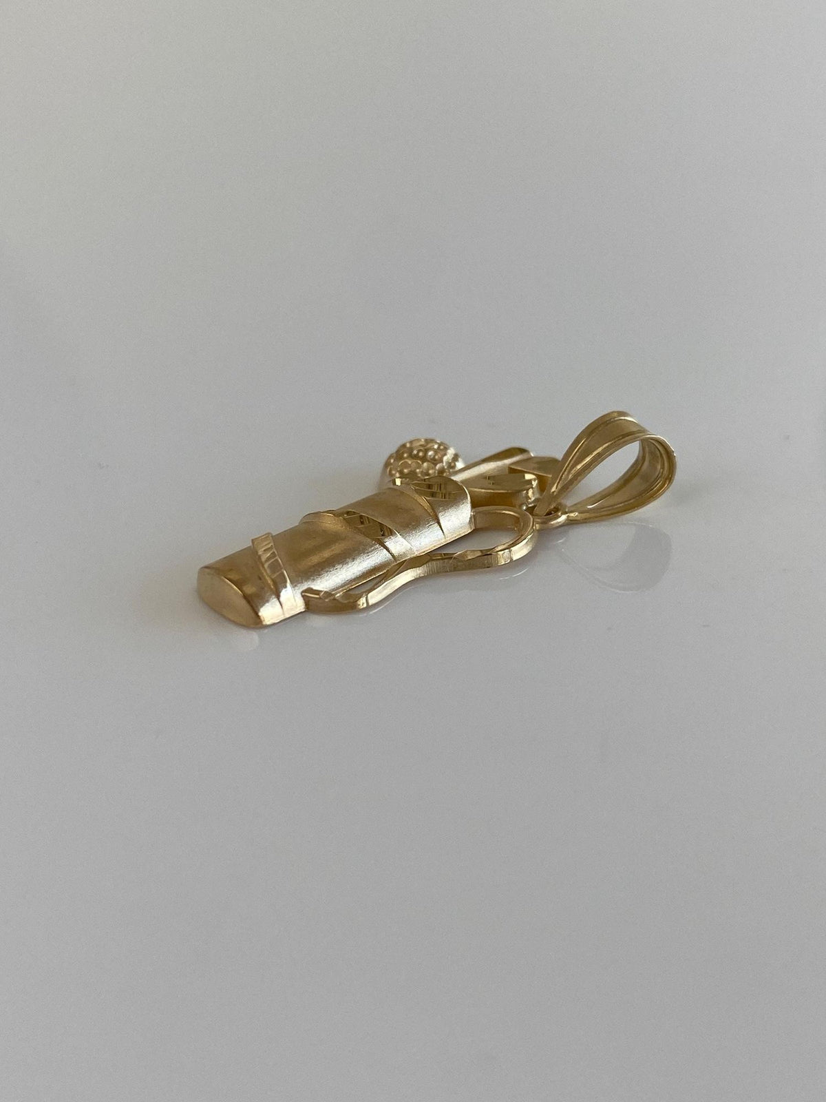 Vintage Solid 14k Yellow Gold Diamond Cut Golf Bag Charm