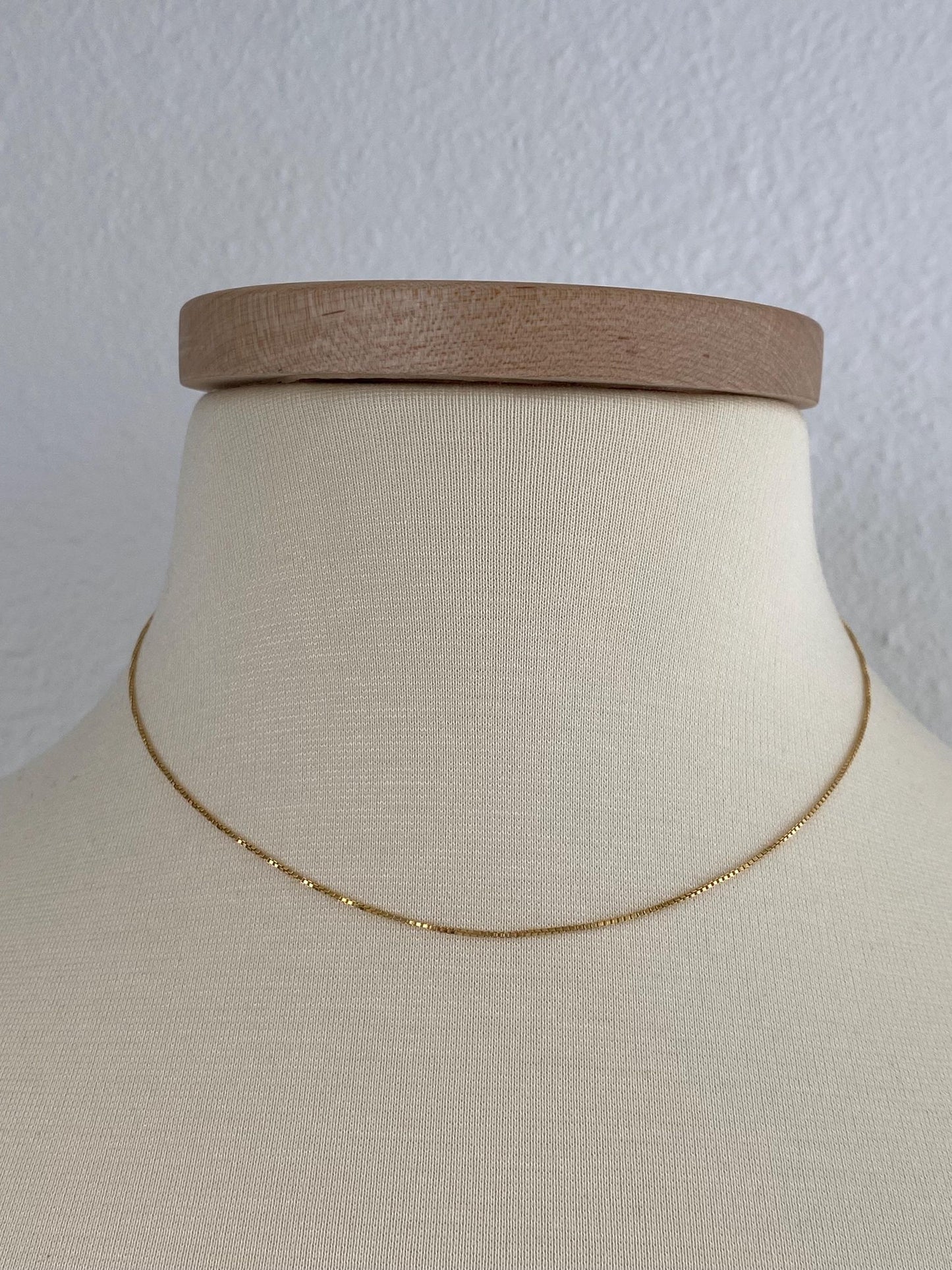 Vintage Solid 18k Yellow Gold Box Chain Necklace - 16 inches