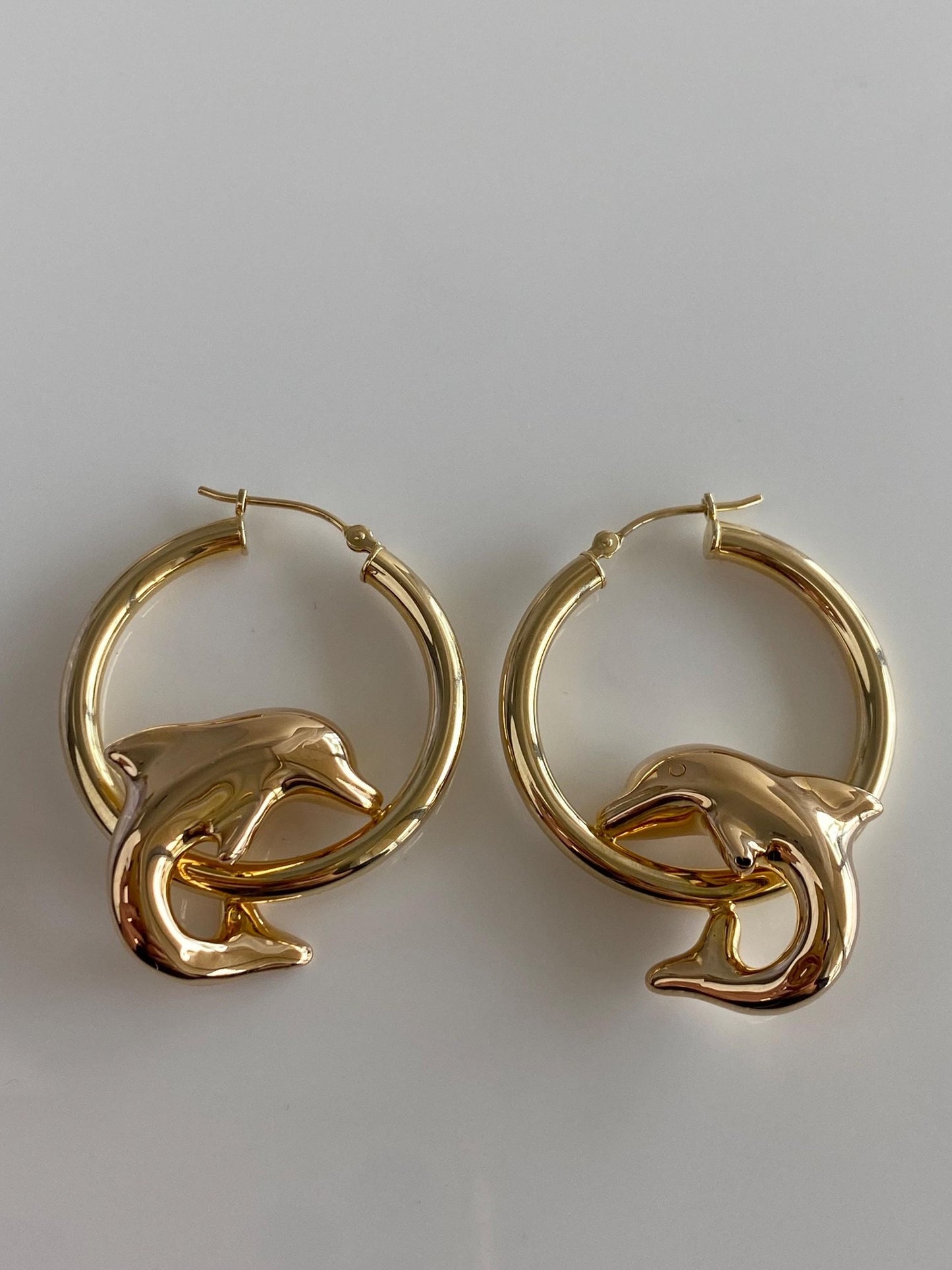 Vintage 14k Yellow Gold Dolphin Hoop Earrings