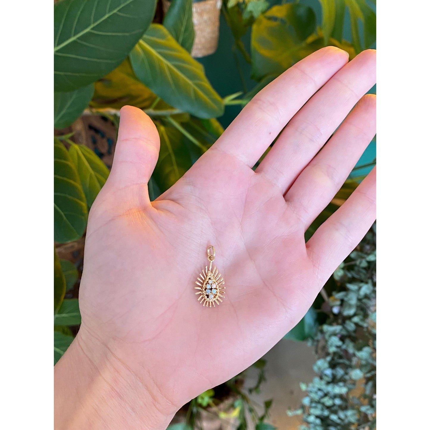 Vintage Solid 14k Yellow Gold Opal Starburst Charm