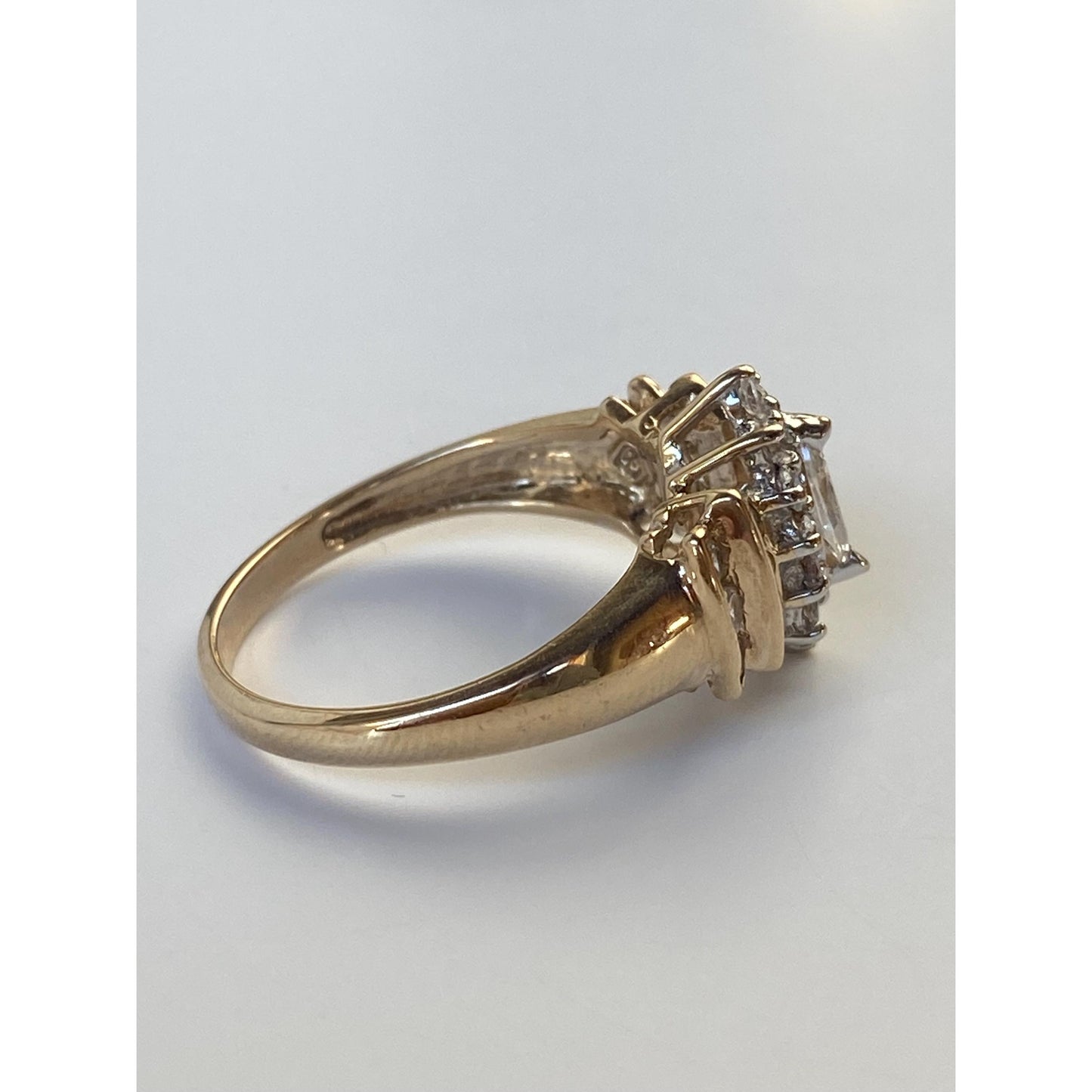 Solid 10k Yellow Gold Clear Cubic Zirconia Ring - Size 6.75