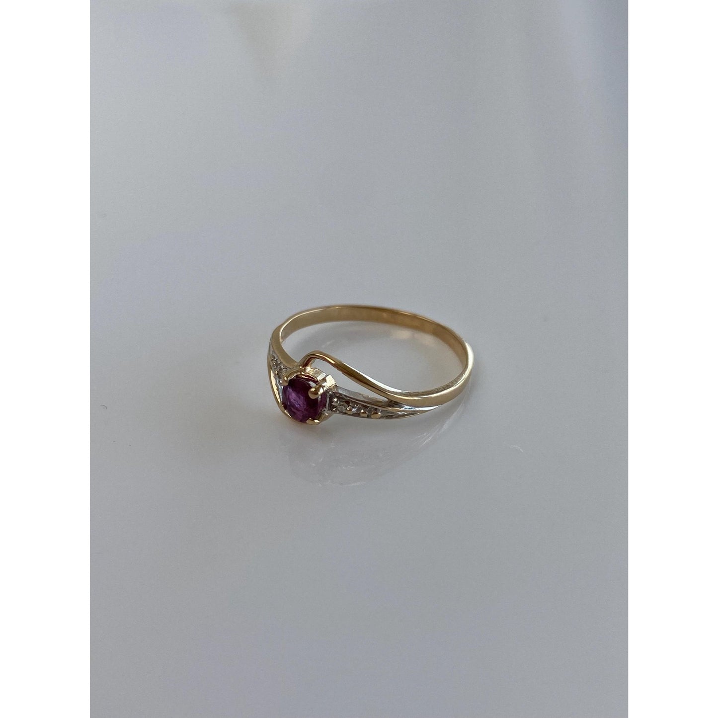Solid 14k Yellow Gold Pink & Clear Sapphire Ring - Size 5.75
