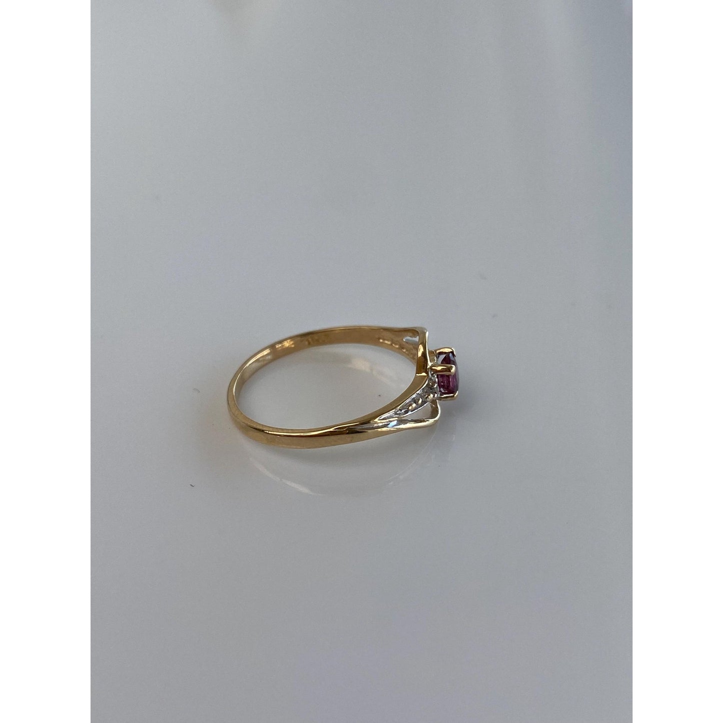 Solid 14k Yellow Gold Pink & Clear Sapphire Ring - Size 5.75