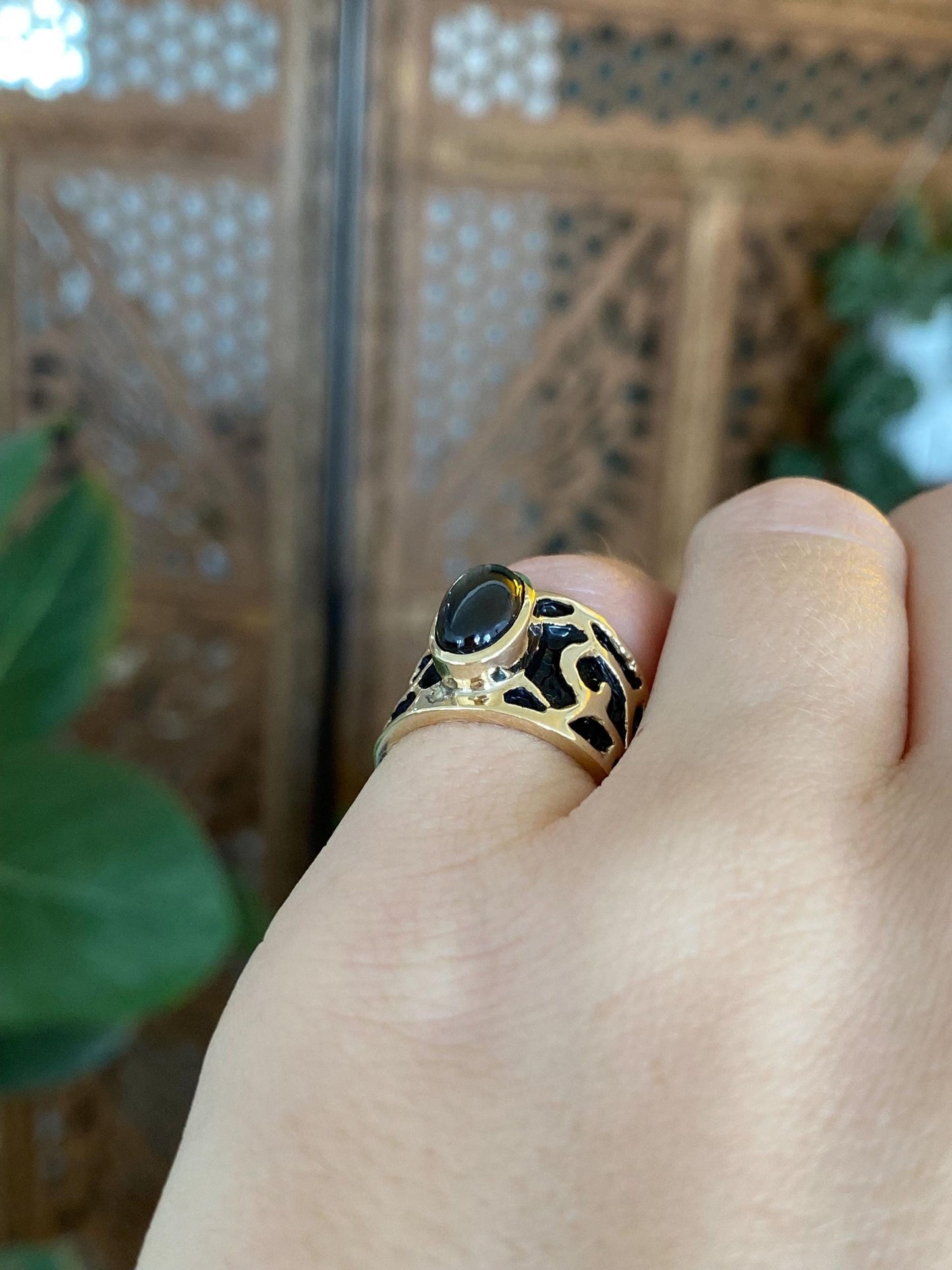Vintage Solid 10k Yellow Gold Star Sapphire Designed Ring Band - Size 3.5