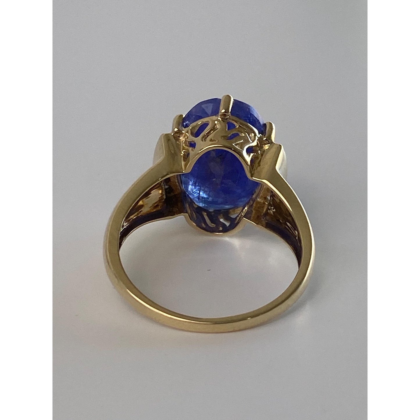 Solid 10k Yellow Gold Tanzanite Diamond Ring - Size 7