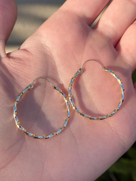 Vintage 14k Yellow Gold Twist Hoop Earrings