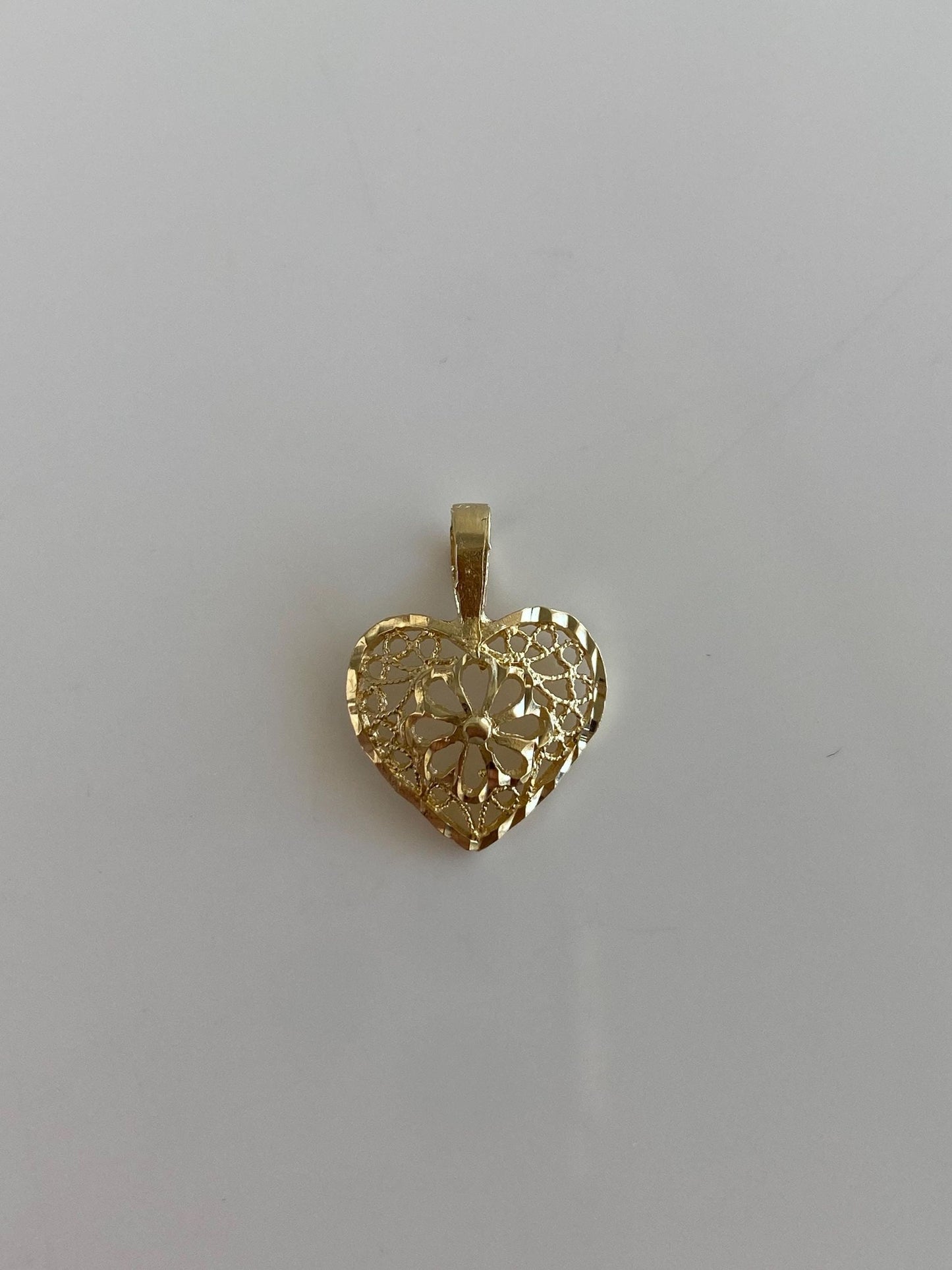 Vintage Solid 14k Yellow Gold Filigree Open Work Heart Charm