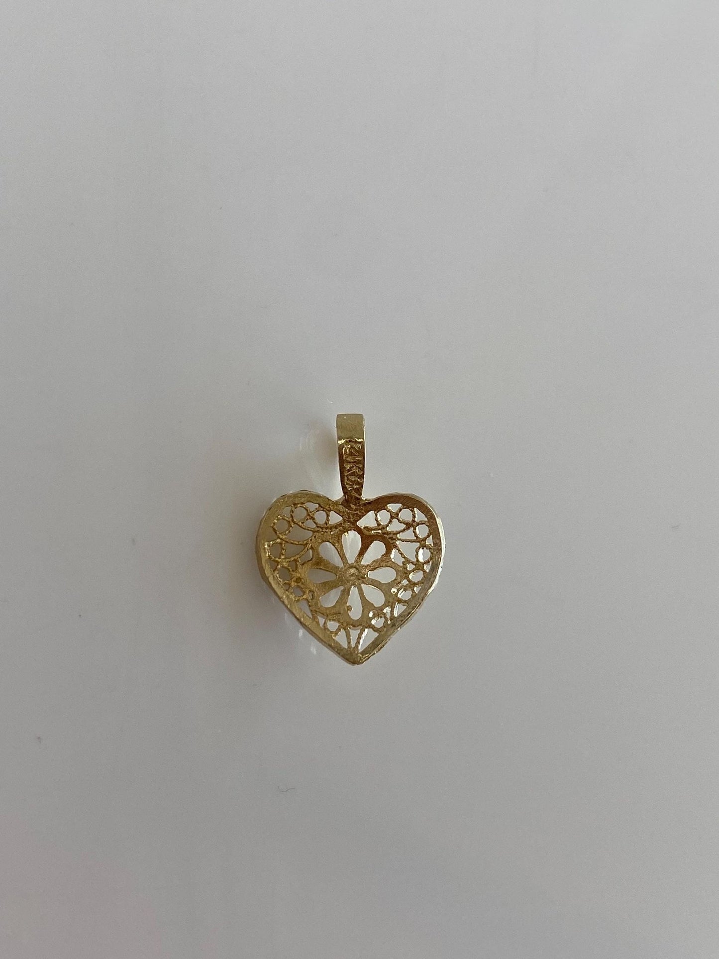 Vintage Solid 14k Yellow Gold Filigree Open Work Heart Charm