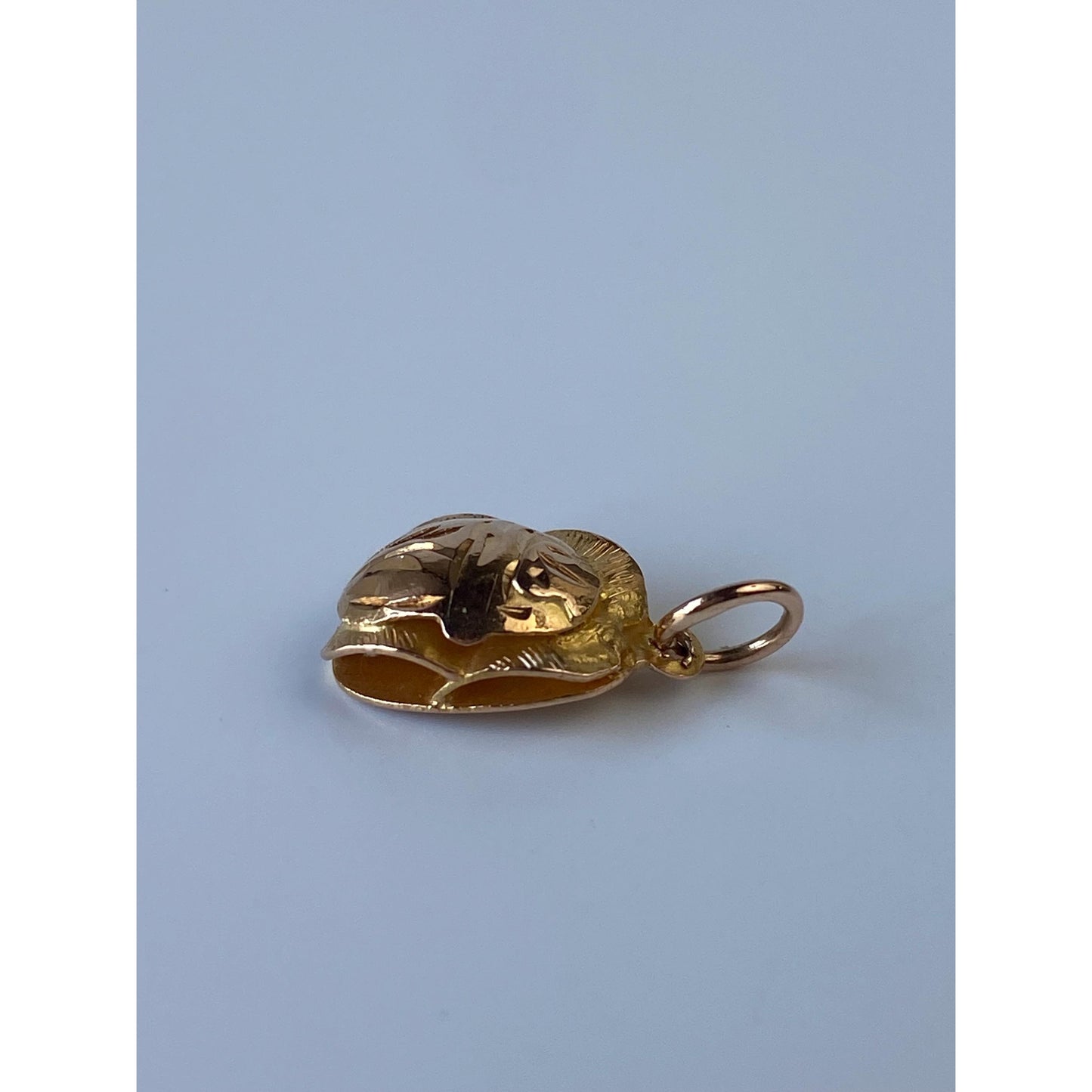 Vintage Solid 18k Yellow Gold Carved Scarab Charm