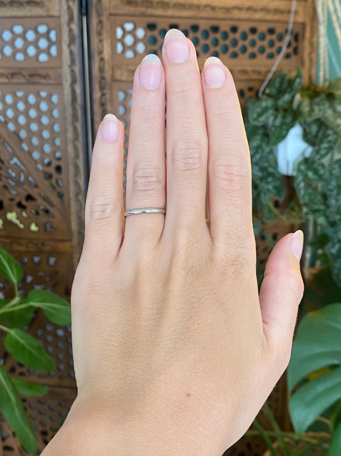 Vintage Solid 14k White Gold Ring Band - Size 5.75
