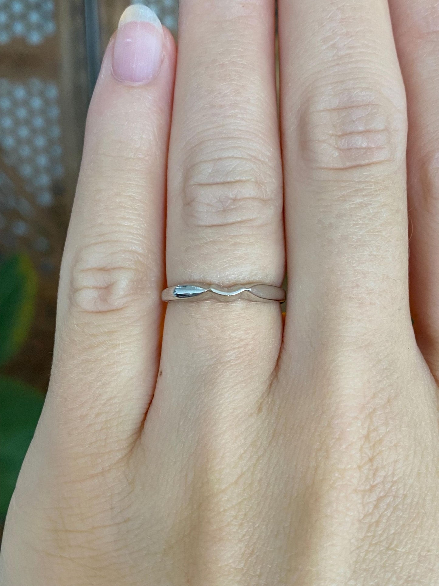 Vintage Solid 14k White Gold Chevron Fit Ring - Size 5.25