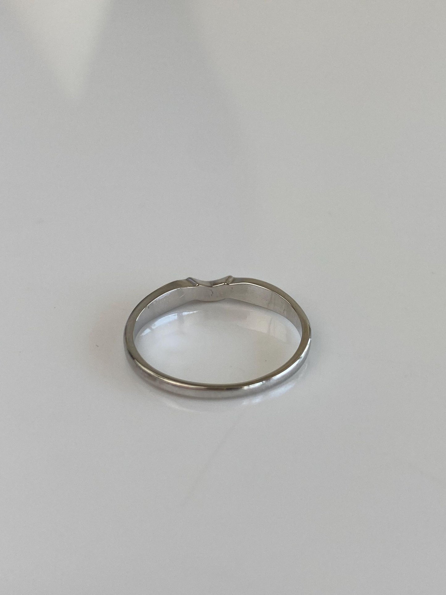 Vintage Solid 14k White Gold Chevron Fit Ring - Size 5.25