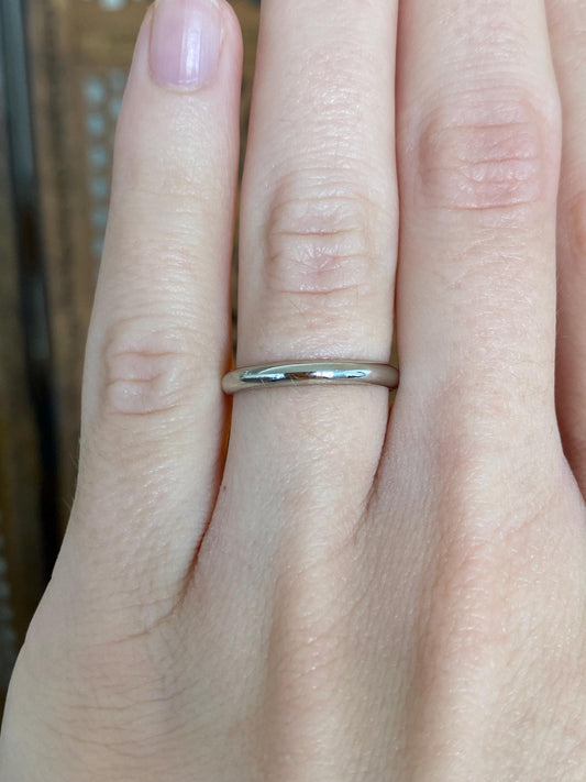 Vintage Solid 14k White Gold Ring Band - Size 5.75