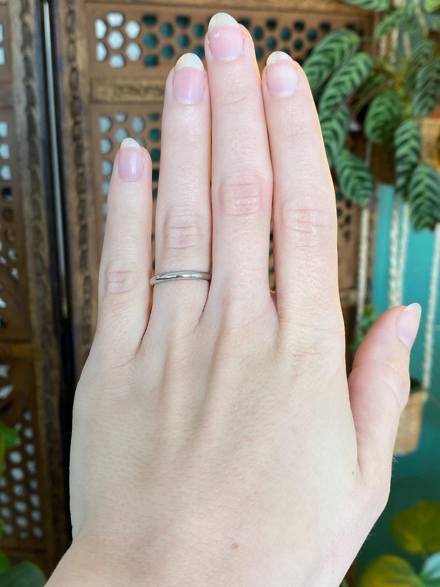 Vintage Solid 14k White Gold Ring Band - Size 5.75