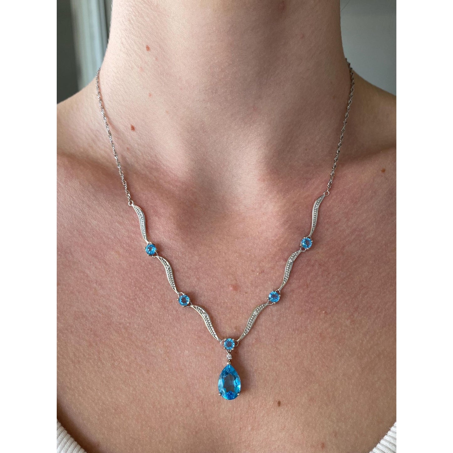 Vintage Solid 14k White Gold Diamond Topaz Twist Chain Necklace - 16.75 inches