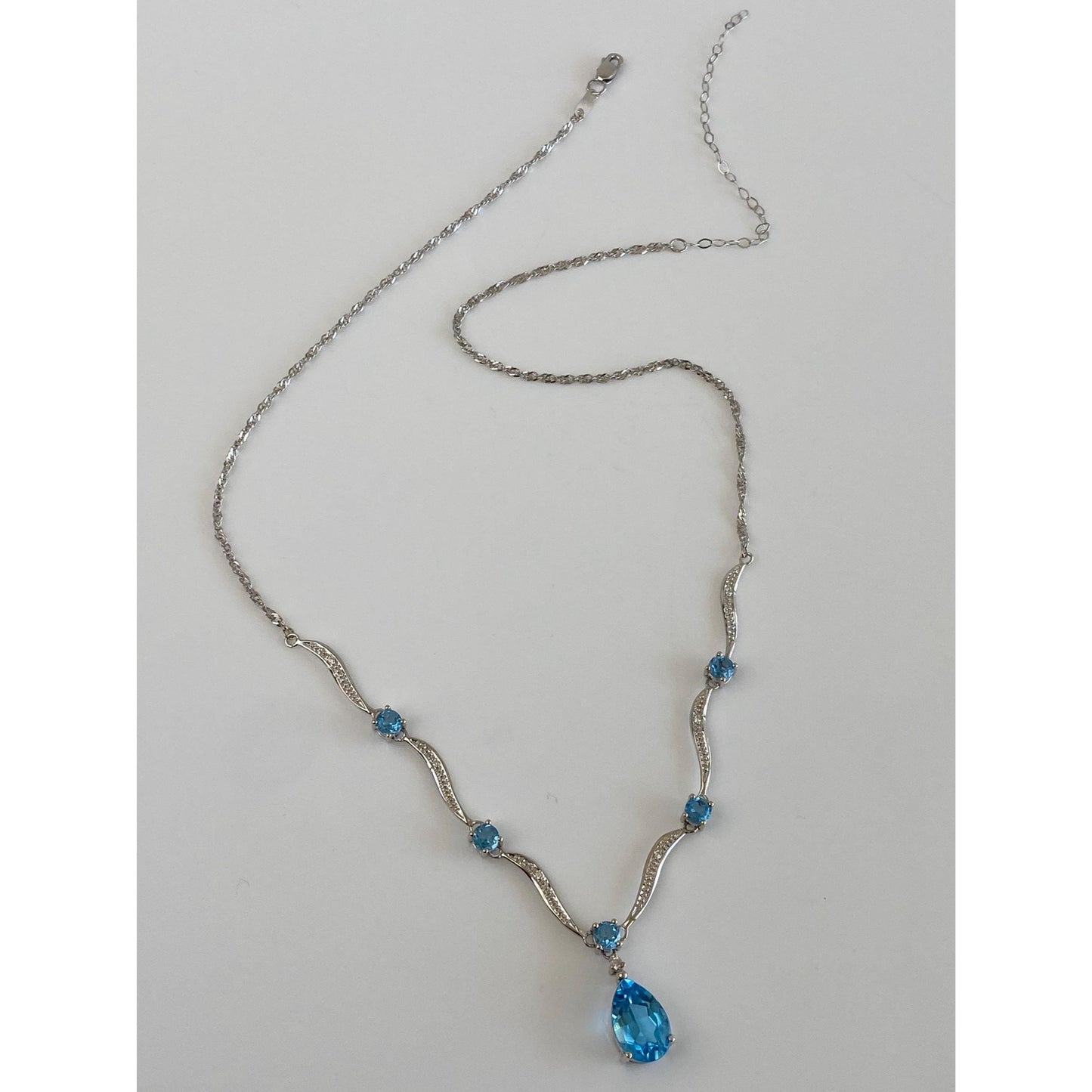 Vintage Solid 14k White Gold Diamond Topaz Twist Chain Necklace - 16.75 inches