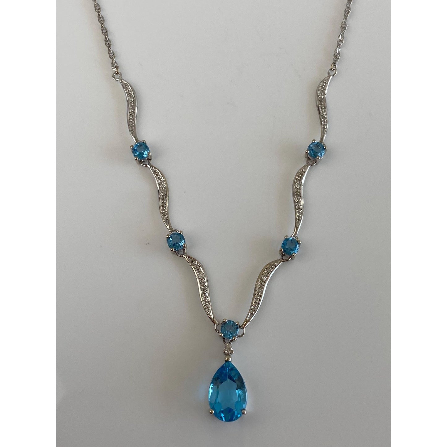 Vintage Solid 14k White Gold Diamond Topaz Twist Chain Necklace - 16.75 inches