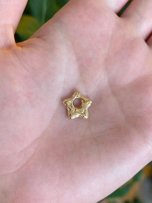 Vintage 14k Yellow Gold Textured Puffy Star Charm