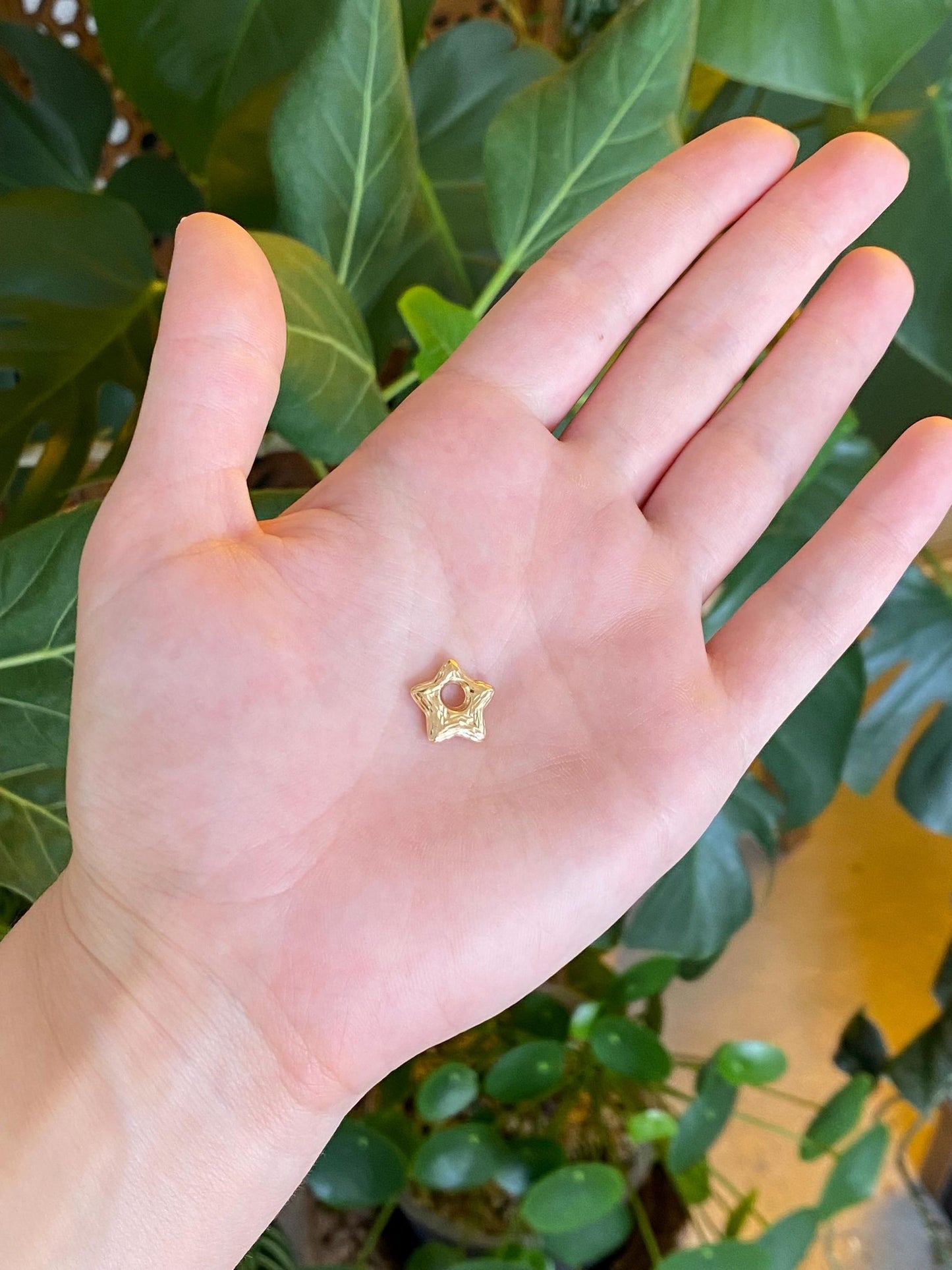 Vintage 14k Yellow Gold Textured Puffy Star Charm
