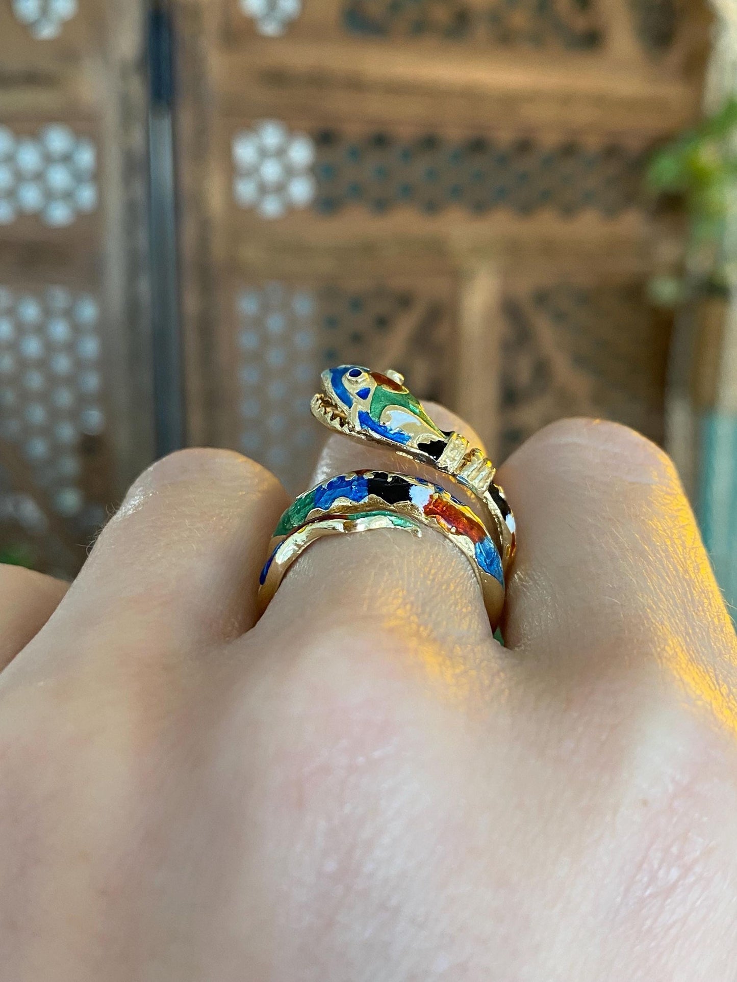 Vintage Solid 14k Yellow Gold Enamel Snake Wrap Ring - Size 6