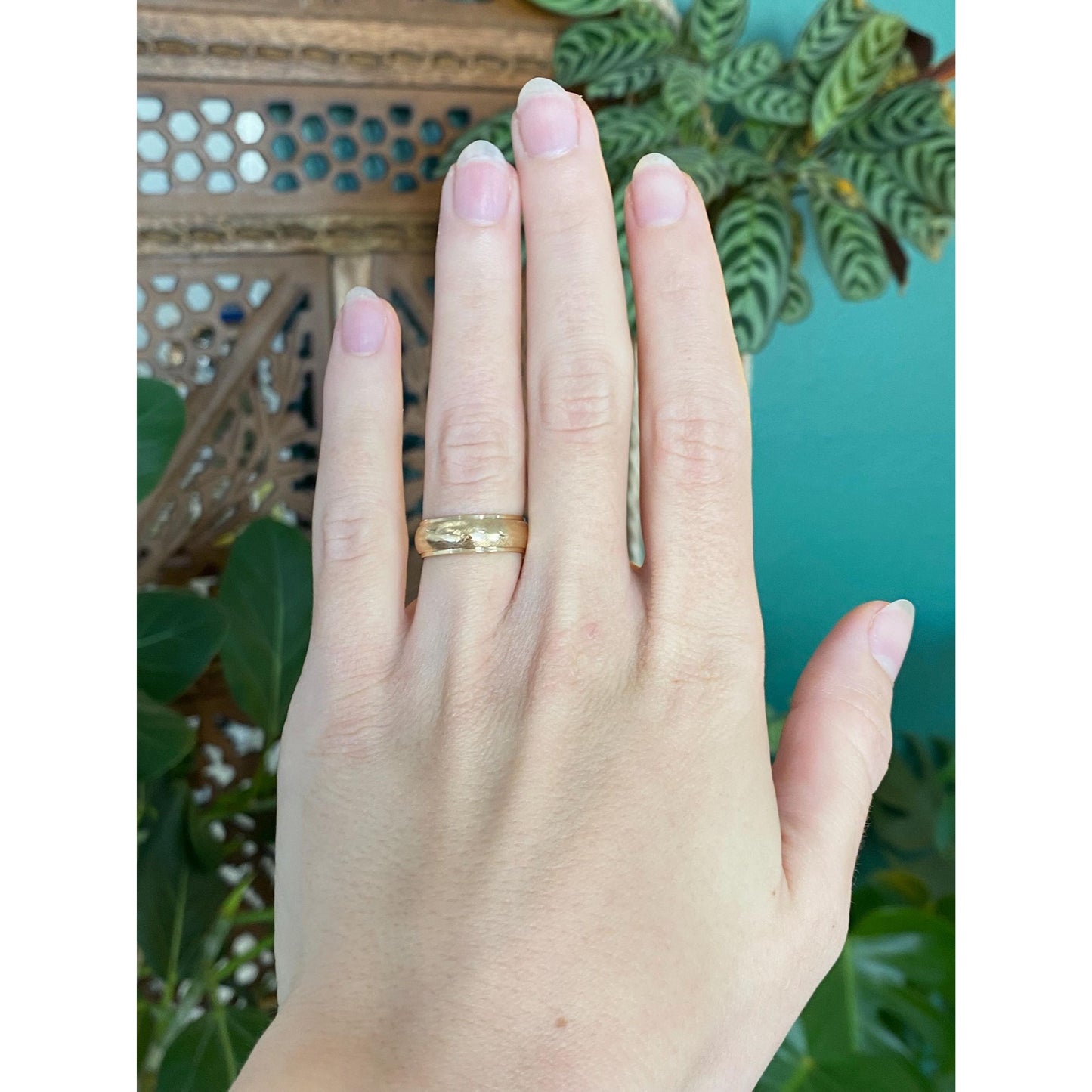 Vintage Solid 14k Yellow Gold Crosshatch Design Ring Band - Size 5.25