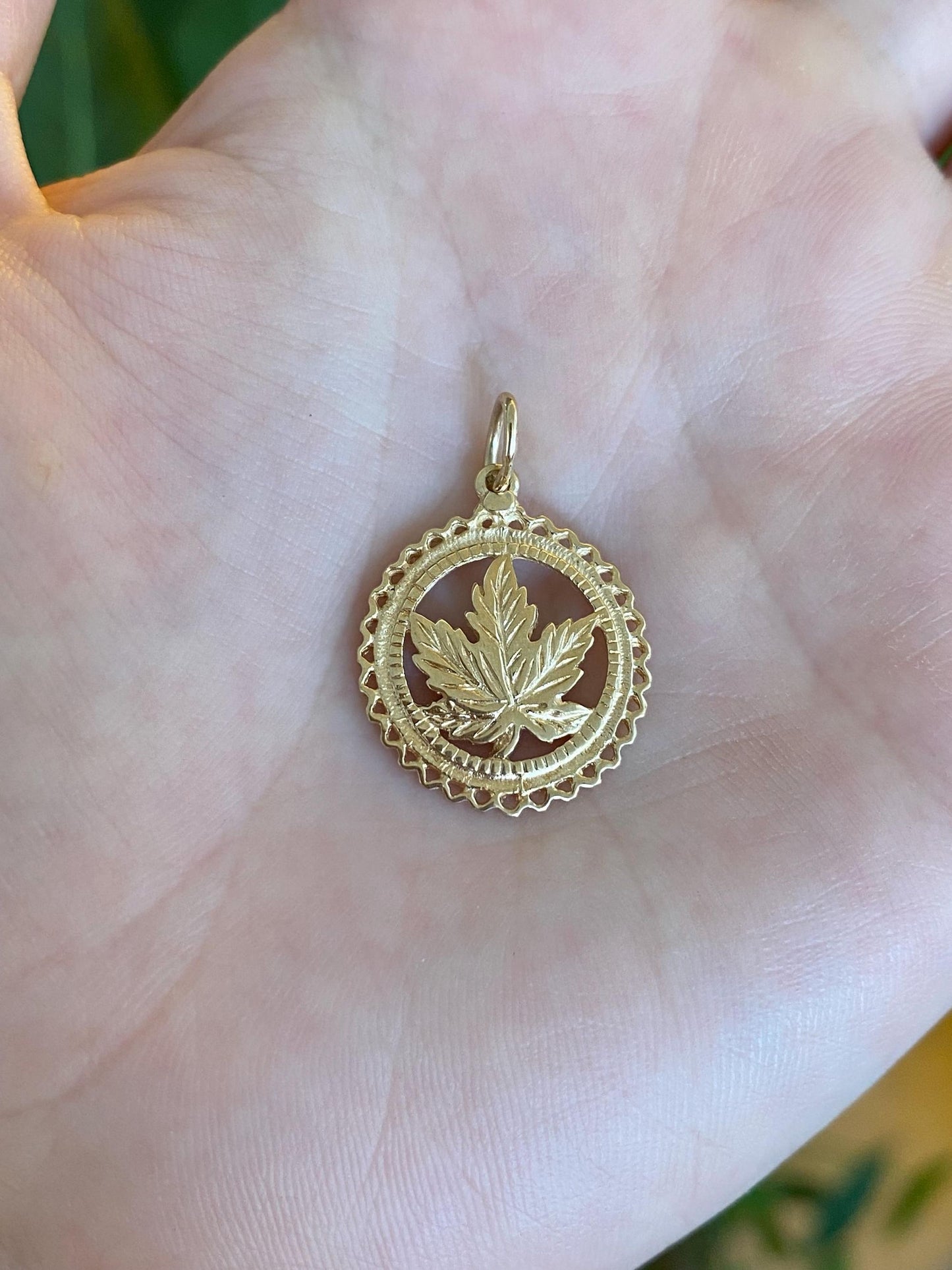 Vintage Solid 10k Yellow Gold Maple Leaf Charm