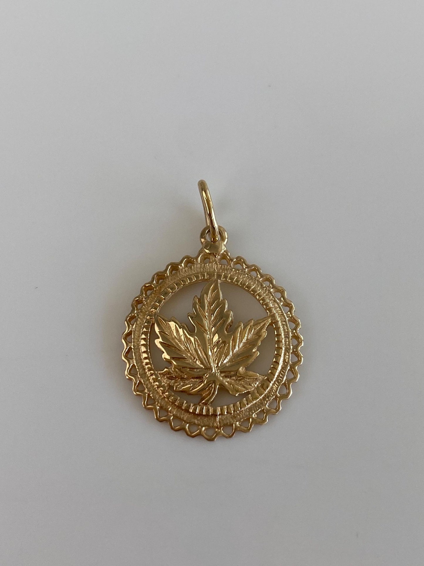 Vintage Solid 10k Yellow Gold Maple Leaf Charm