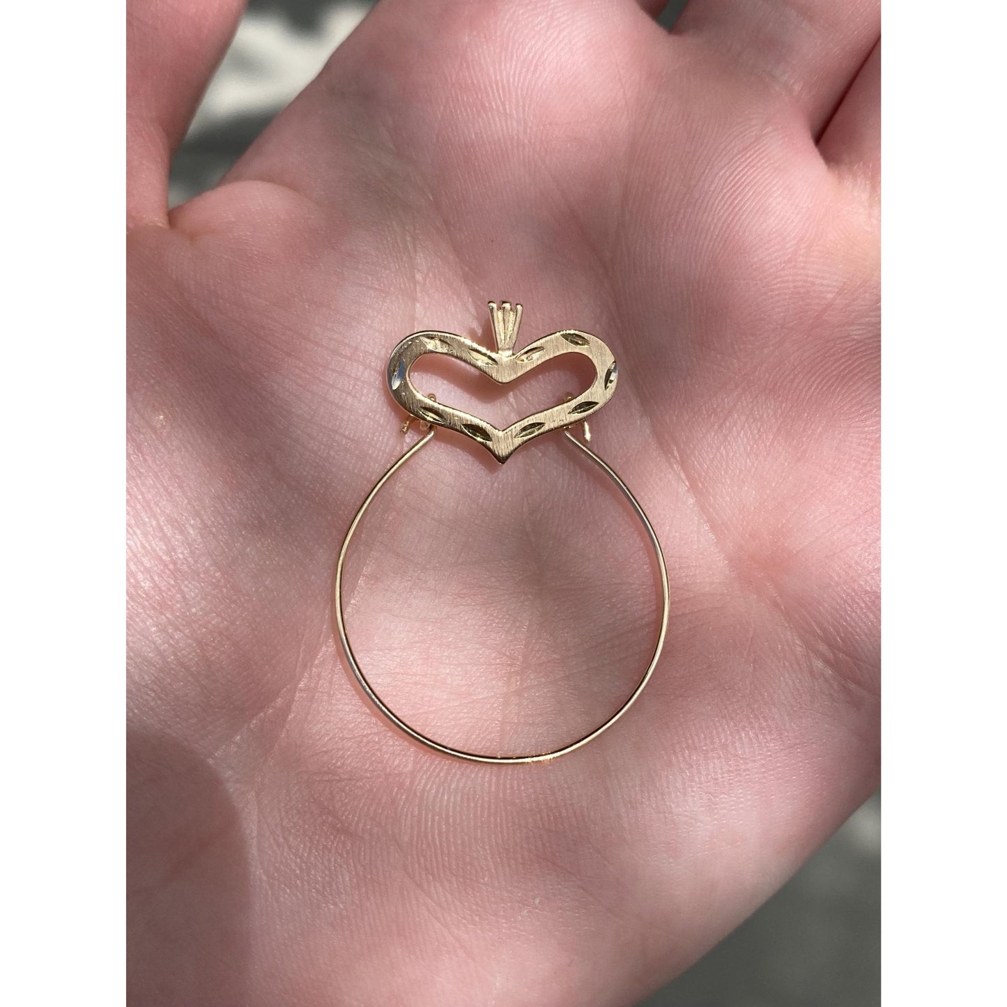 Vintage Solid 14k Yellow Gold Diamond Cut Charm Holder Charm