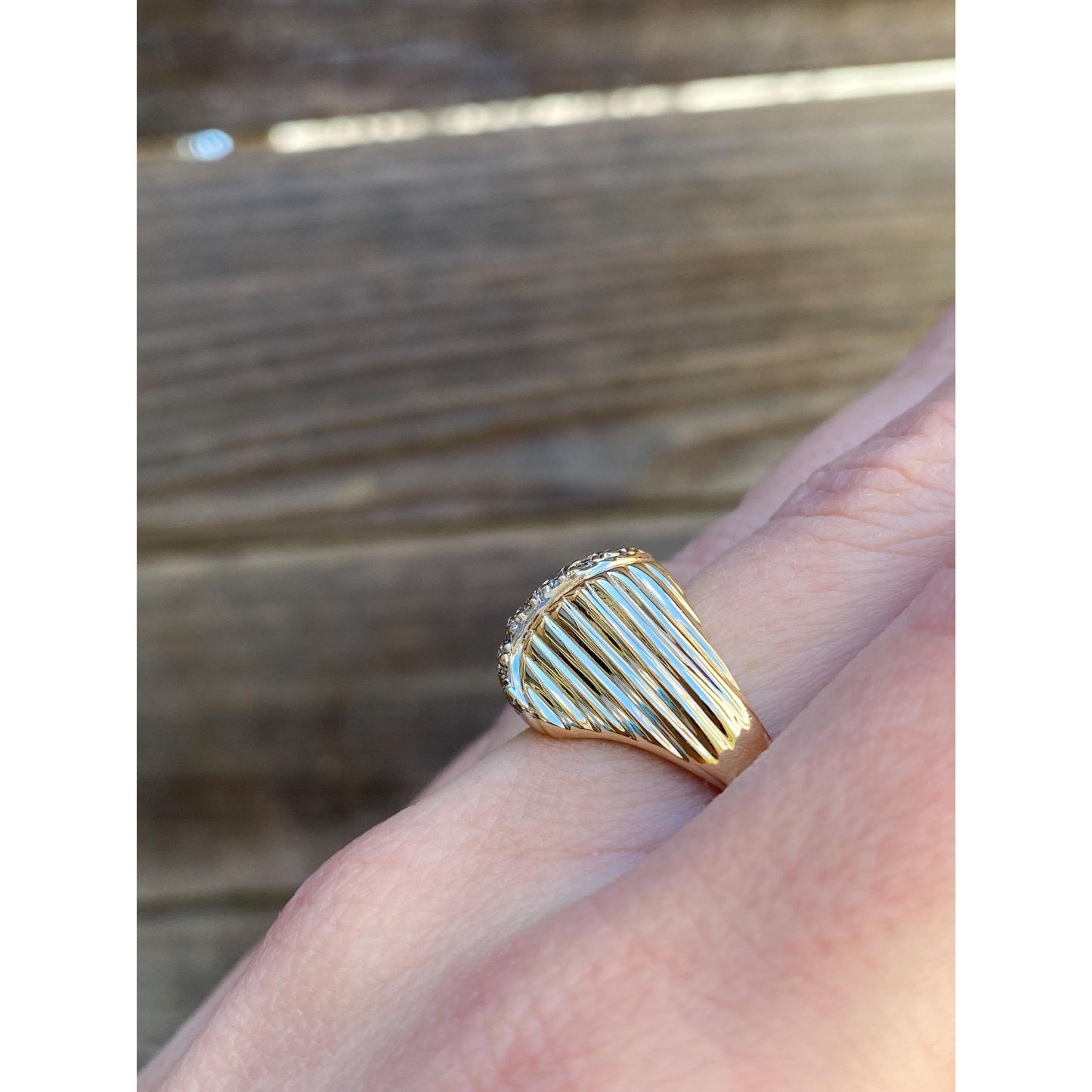 Solid 14k Yellow Gold Diamond Fluted Ring - Size 7.75