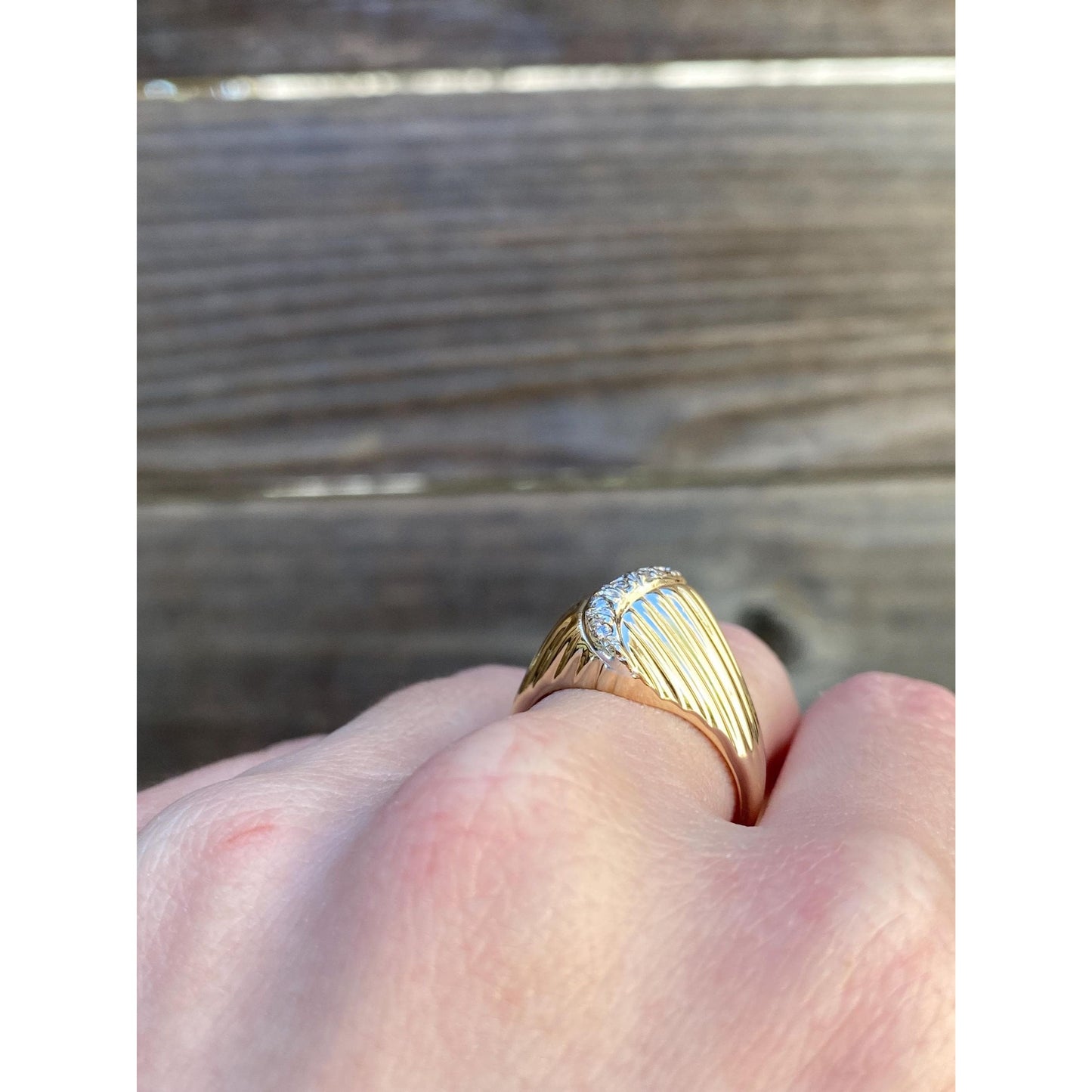 Solid 14k Yellow Gold Diamond Fluted Ring - Size 7.75