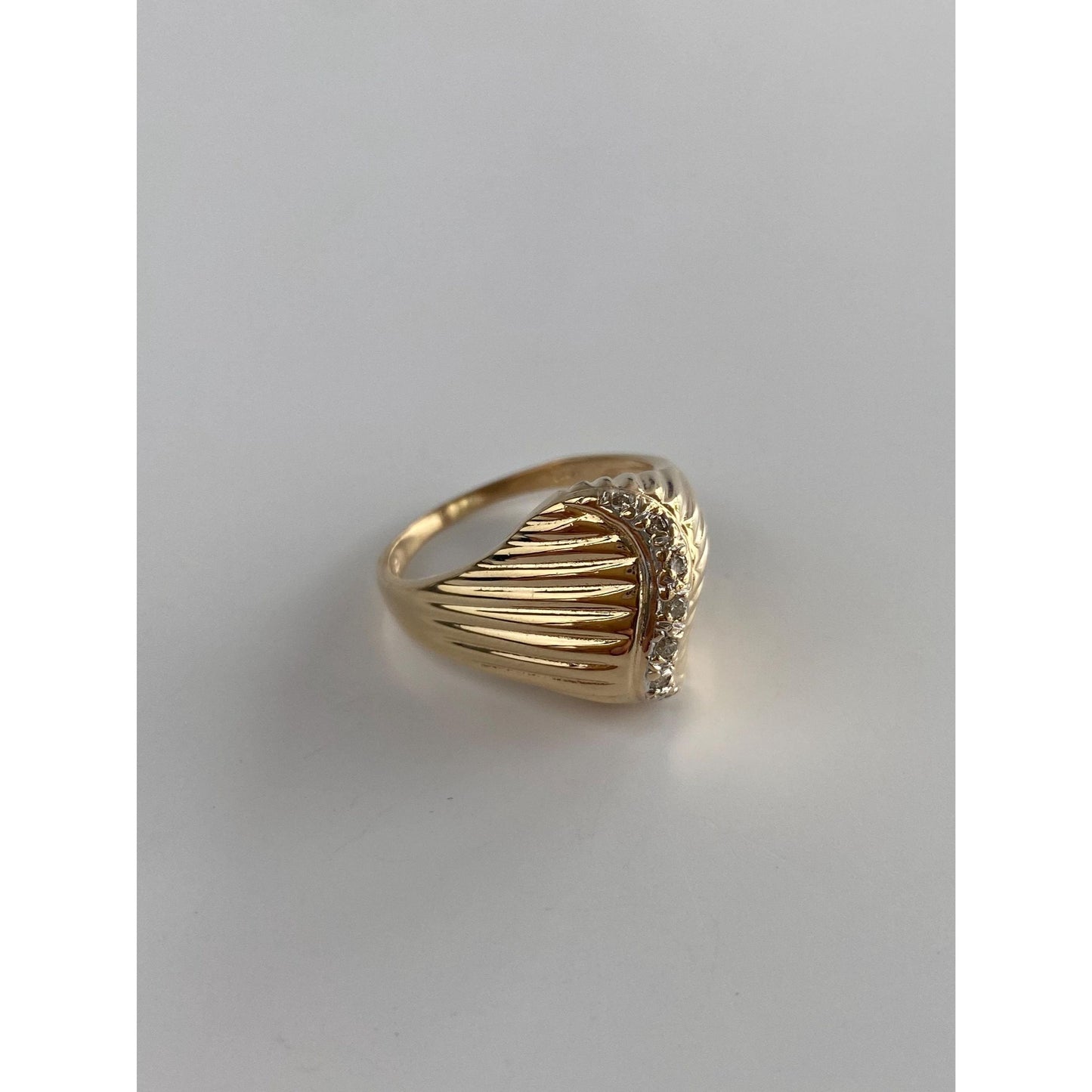 Solid 14k Yellow Gold Diamond Fluted Ring - Size 7.75