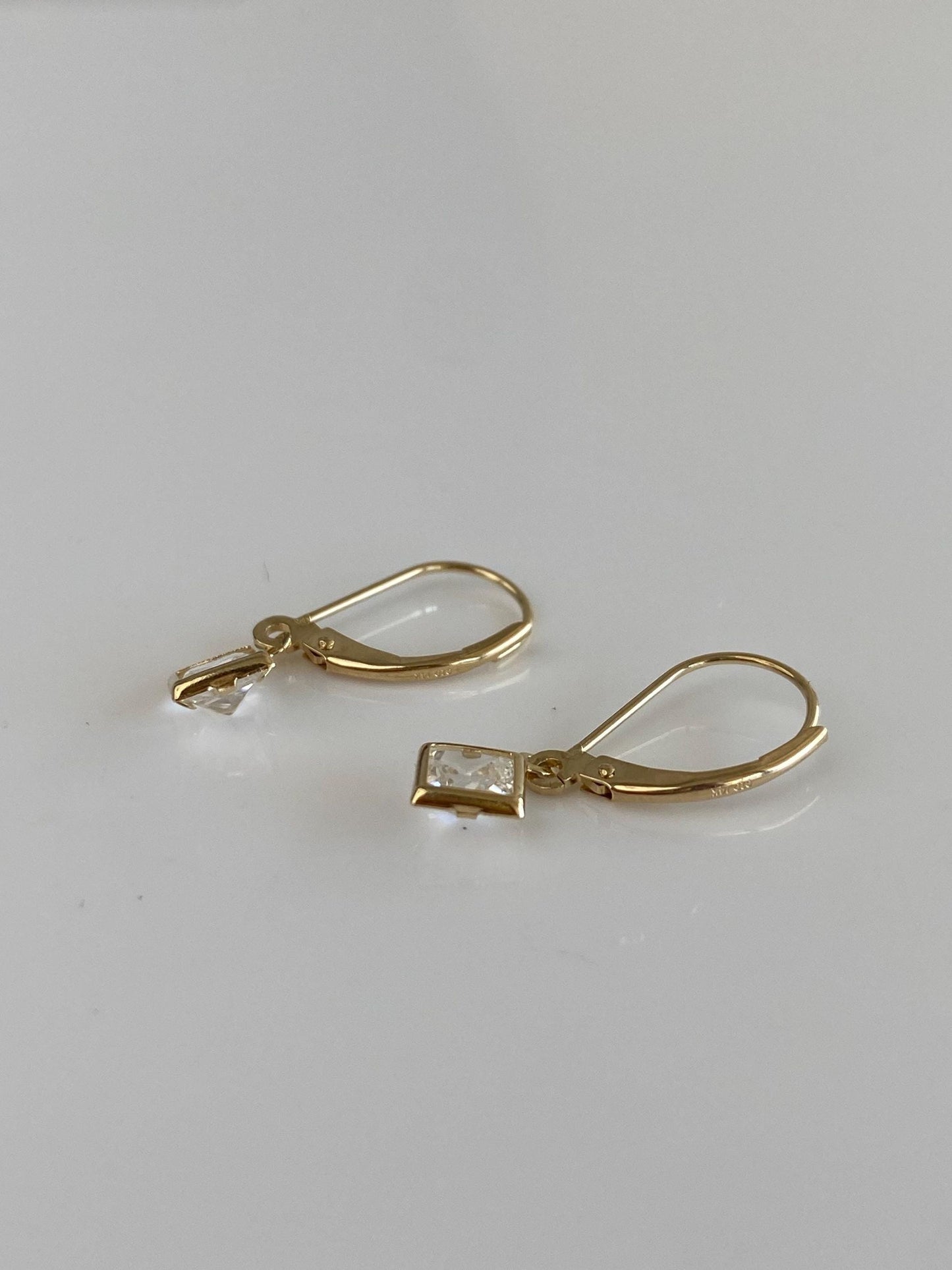 Vintage Solid 14k Yellow Gold Clear Cubic Zirconia Dangle Earrings