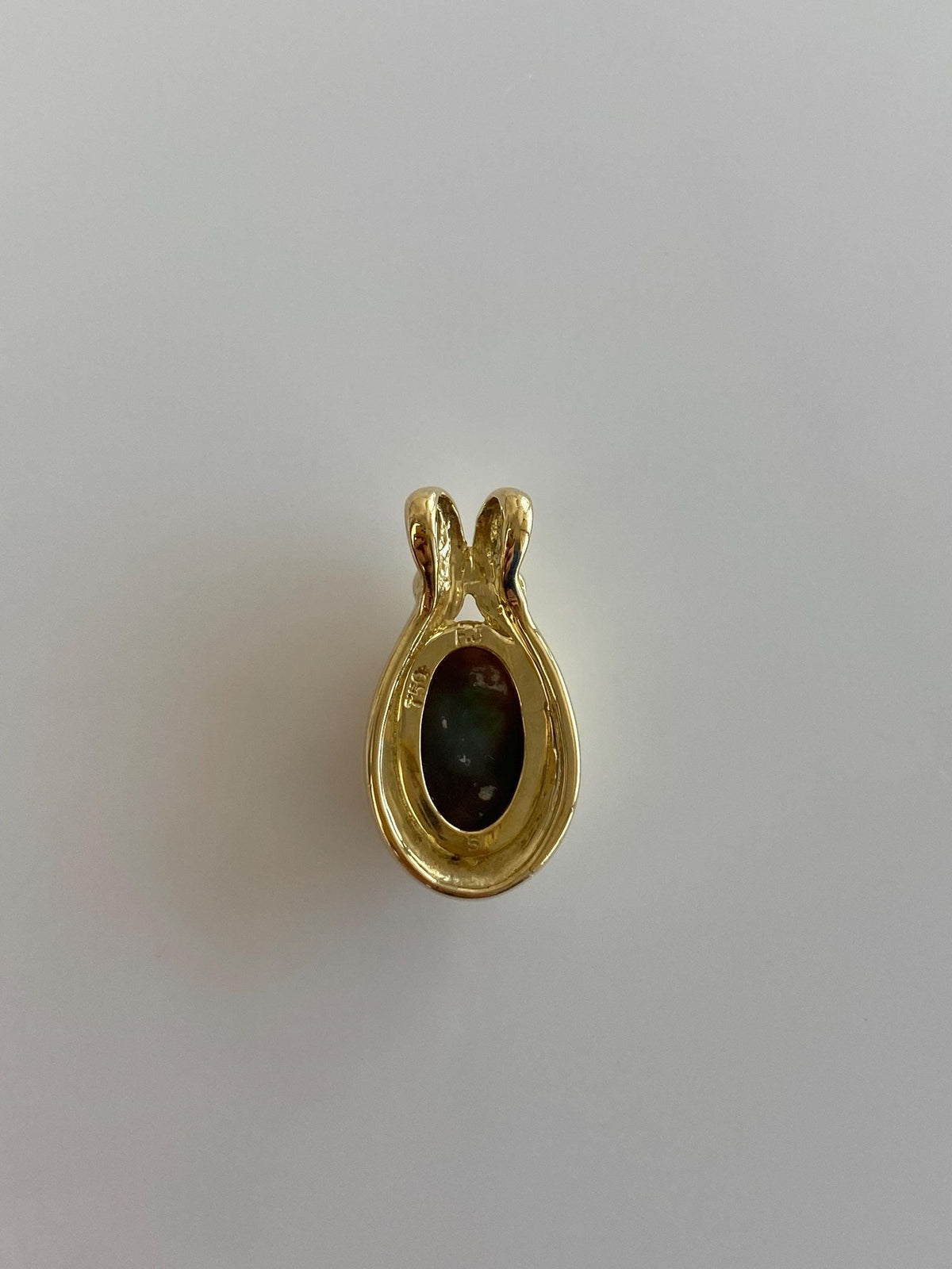 Vintage Solid 18k Yellow Gold Opal Charm