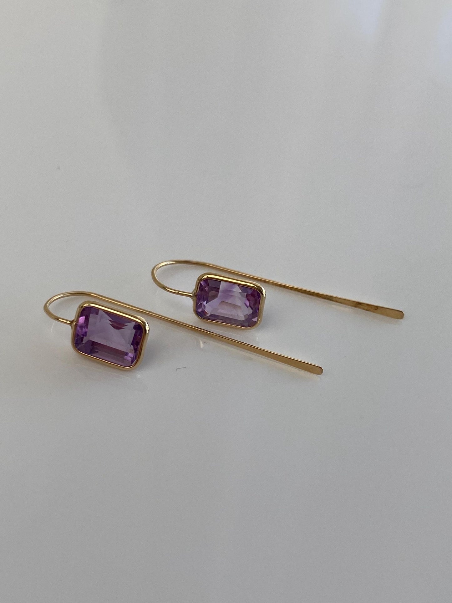 Vintage Solid 14k Yellow Gold Purple Cubic Zirconia Drop Earrings