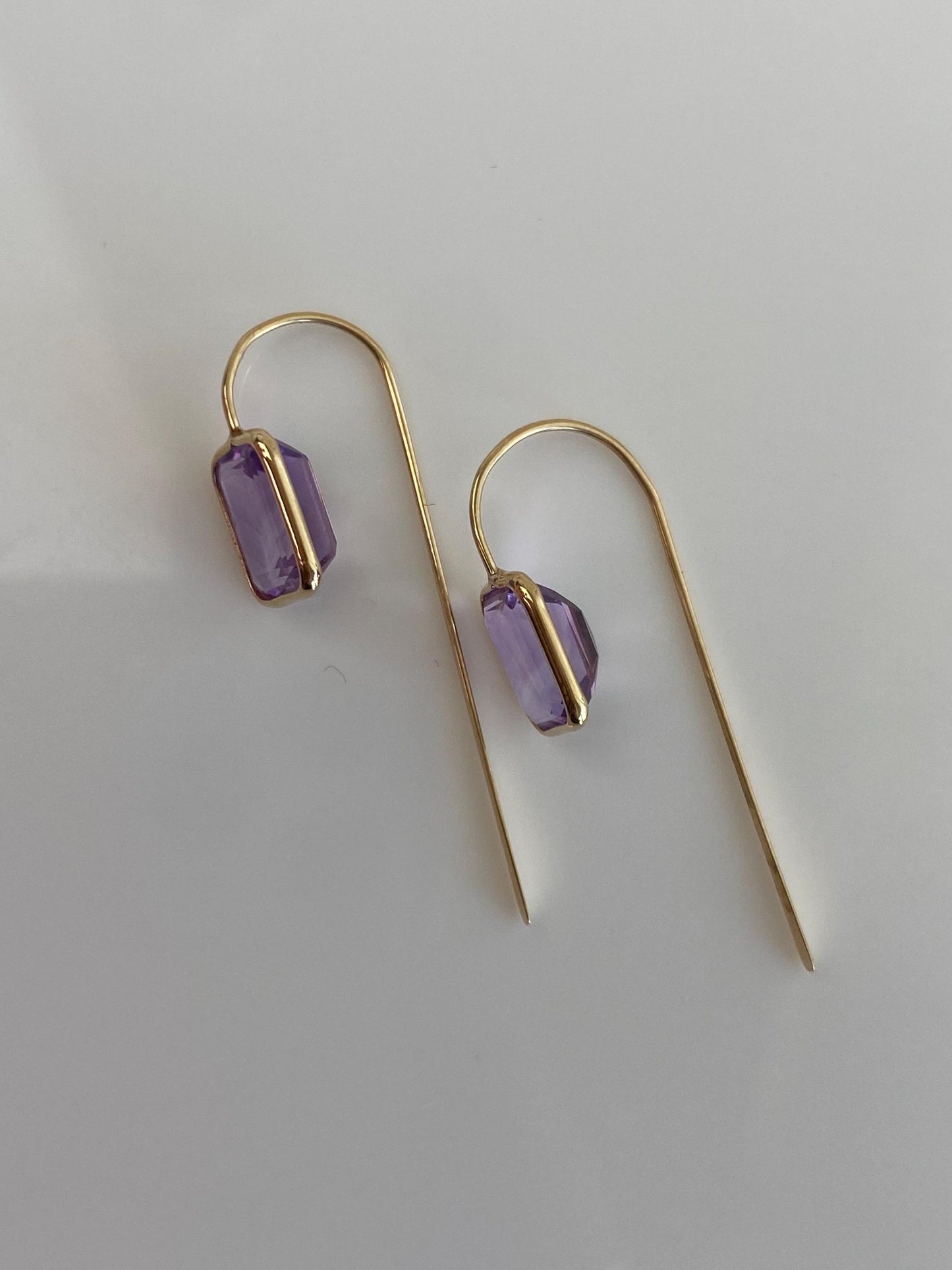 Vintage Solid 14k Yellow Gold Purple Cubic Zirconia Drop Earrings