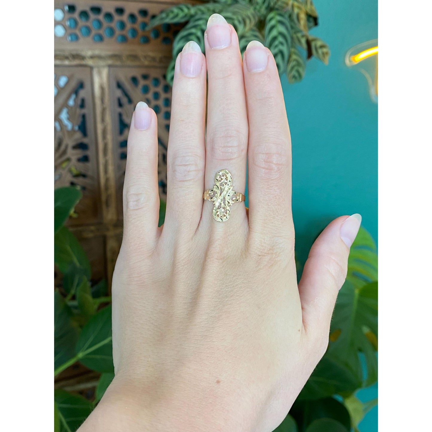 Vintage Solid 10k Yellow Gold Diamond Cut Ring - Size 6